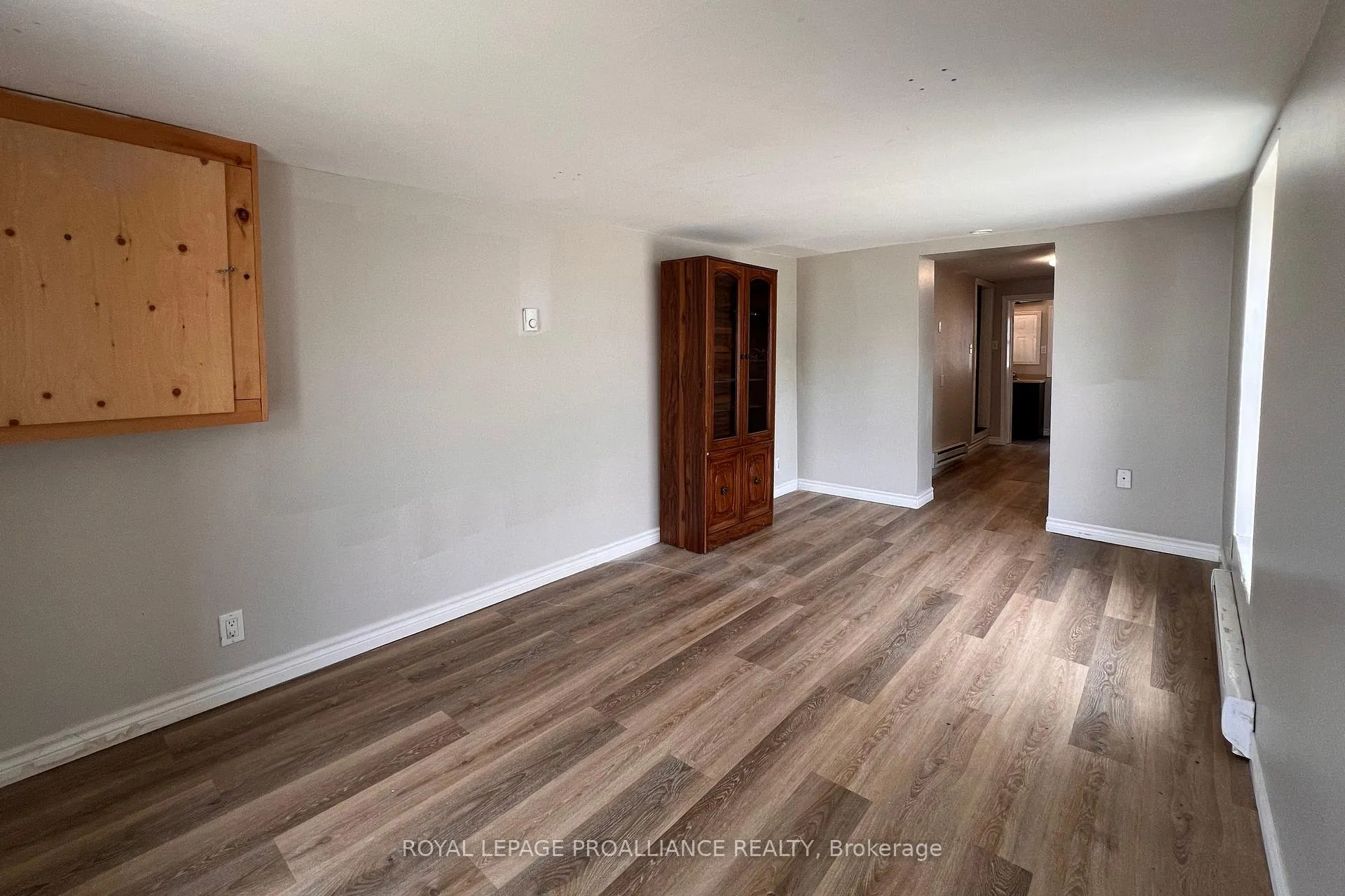 Photo 4 of 38 Stanley Street, Quinte West, Trenton Ward — HOMEH