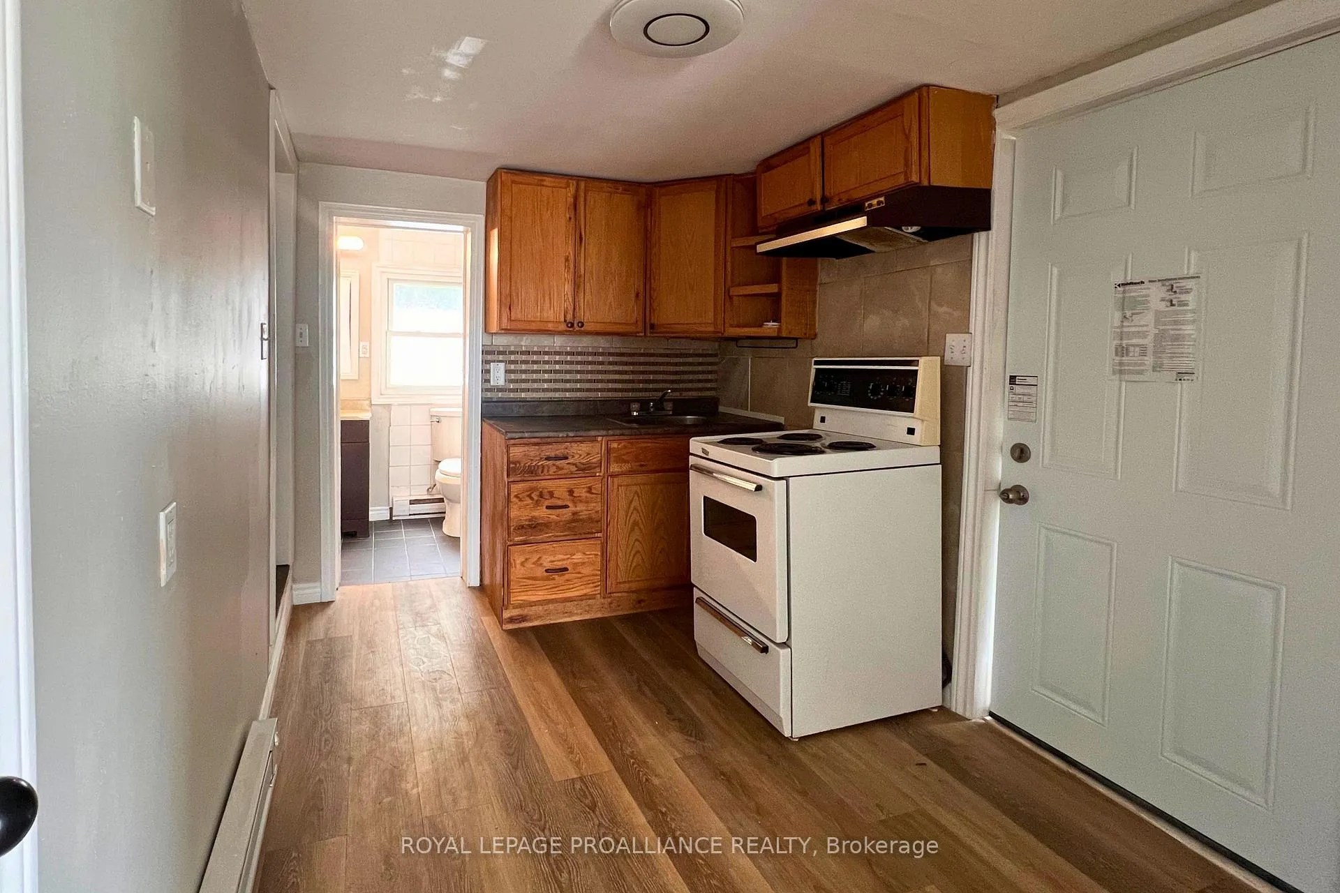 Photo 6 of 38 Stanley Street, Quinte West, Trenton Ward — HOMEH