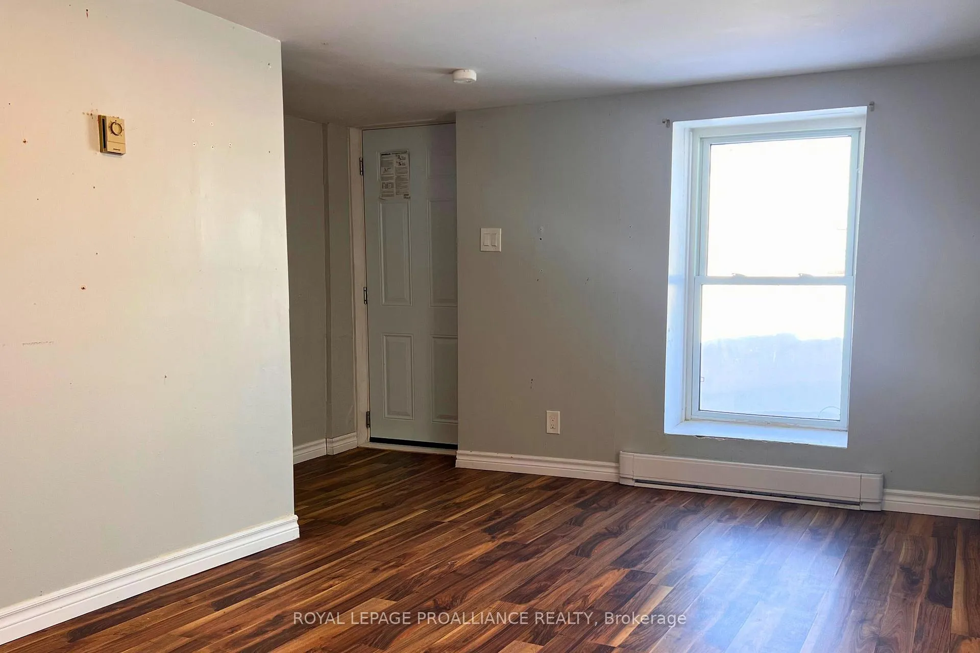 Photo 20 of 38 Stanley Street, Quinte West, Trenton Ward — HOMEH