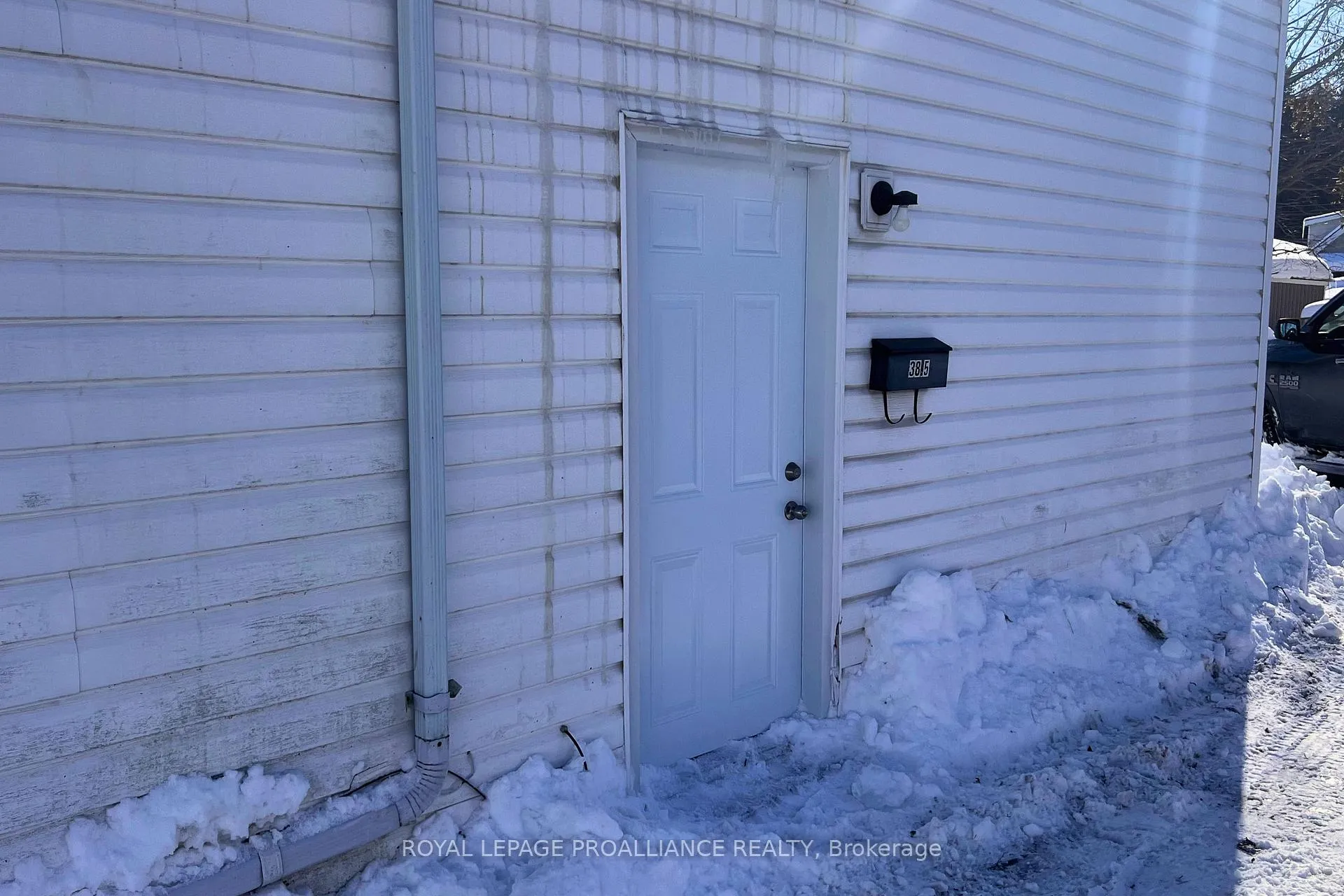 Photo 25 of 38 Stanley Street, Quinte West, Trenton Ward — HOMEH