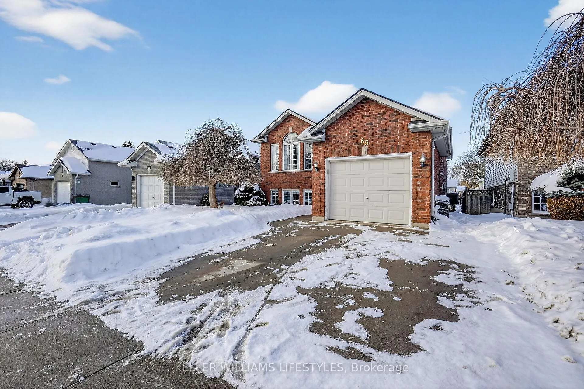 Photo 4 of 65 Axford Parkway, St. Thomas — HOMEH