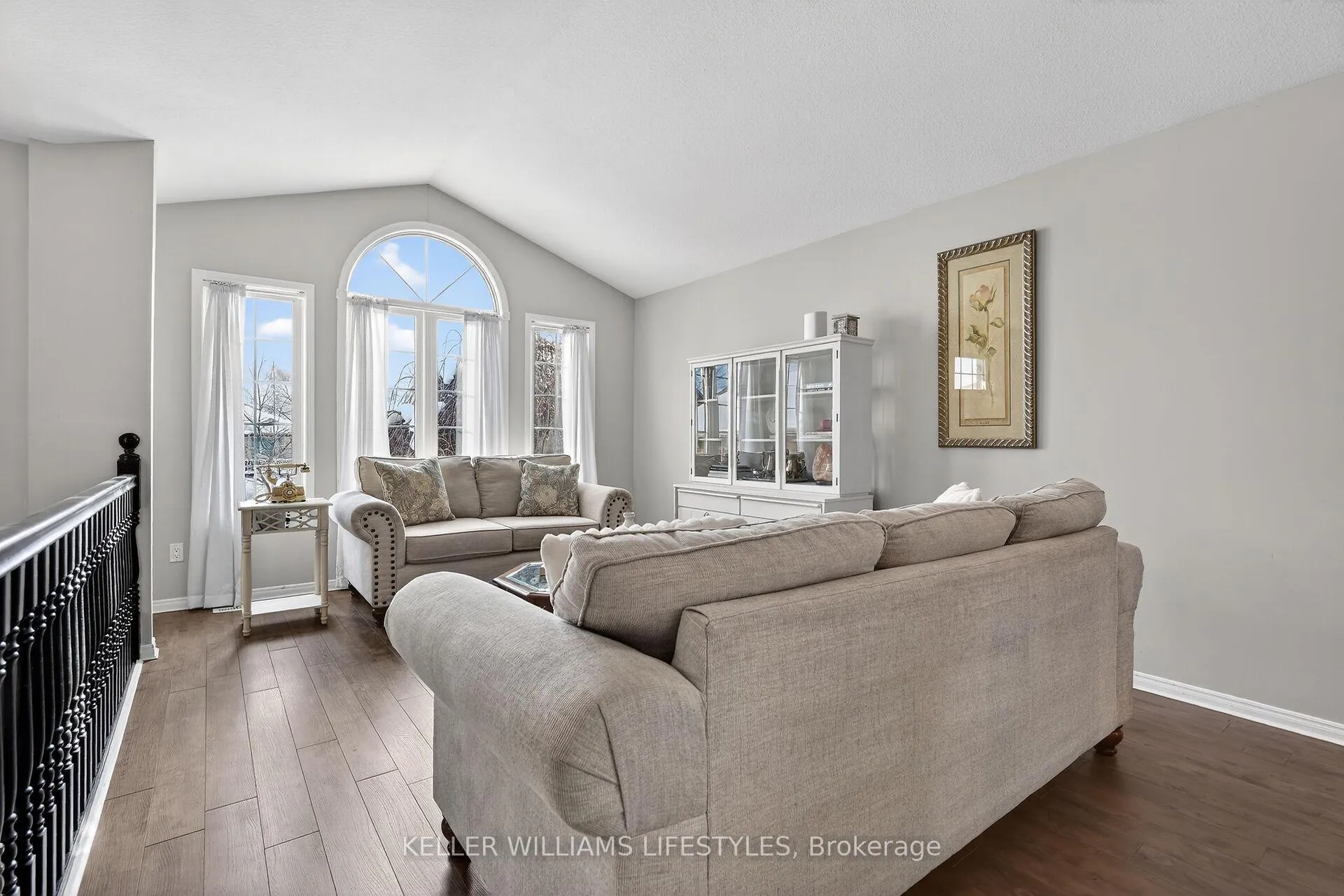 Photo 10 of 65 Axford Parkway, St. Thomas — HOMEH