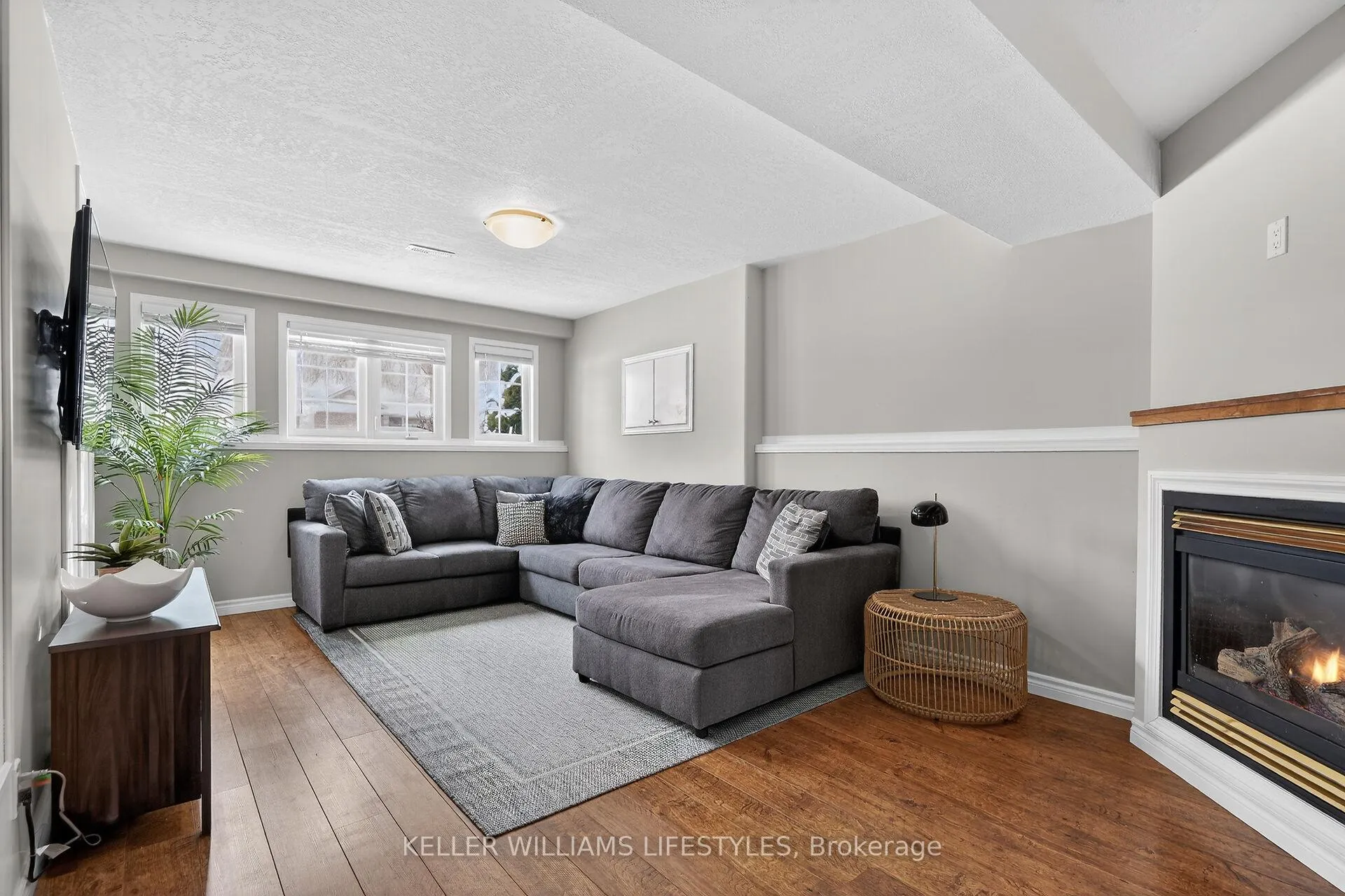 Photo 26 of 65 Axford Parkway, St. Thomas — HOMEH