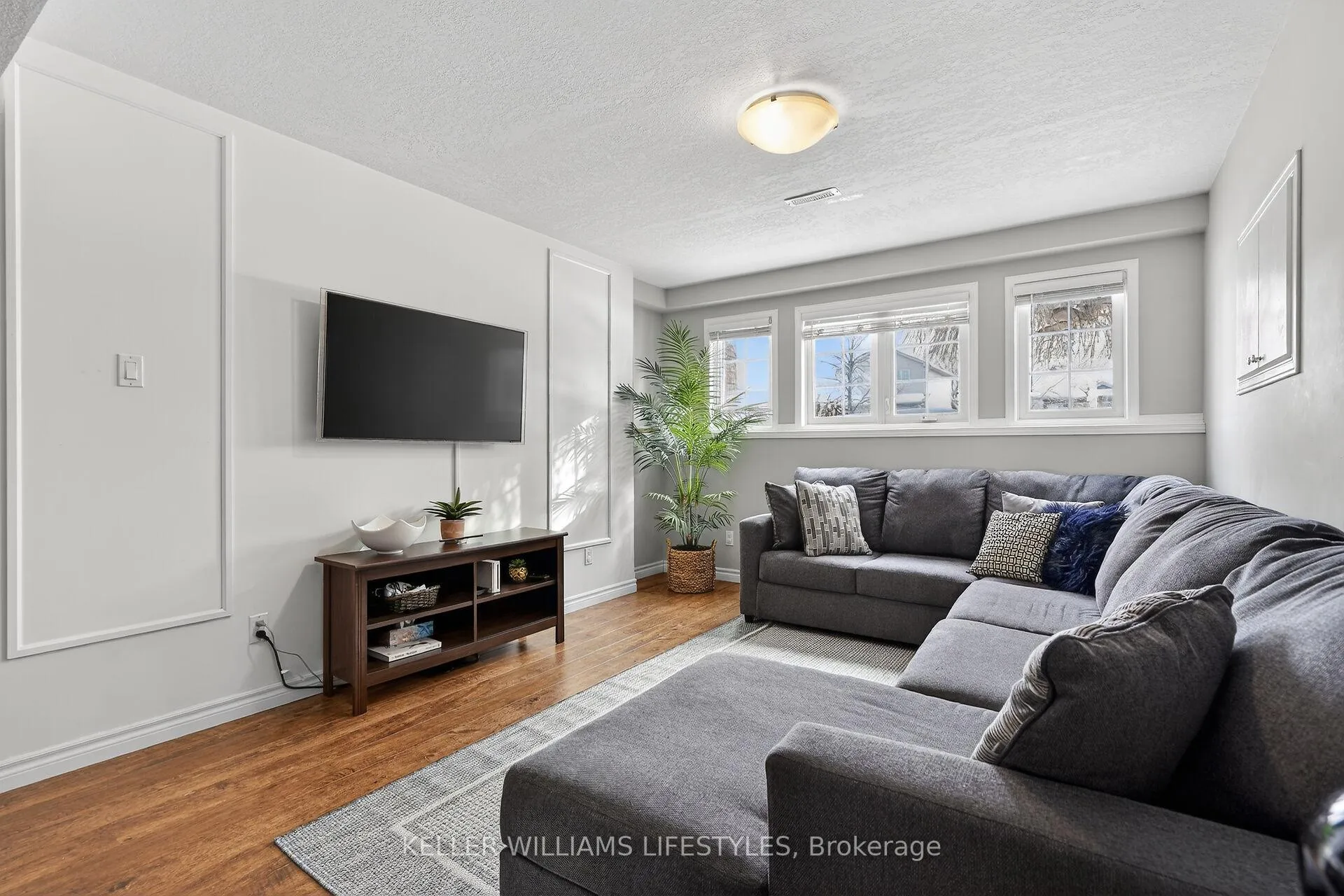Photo 27 of 65 Axford Parkway, St. Thomas — HOMEH