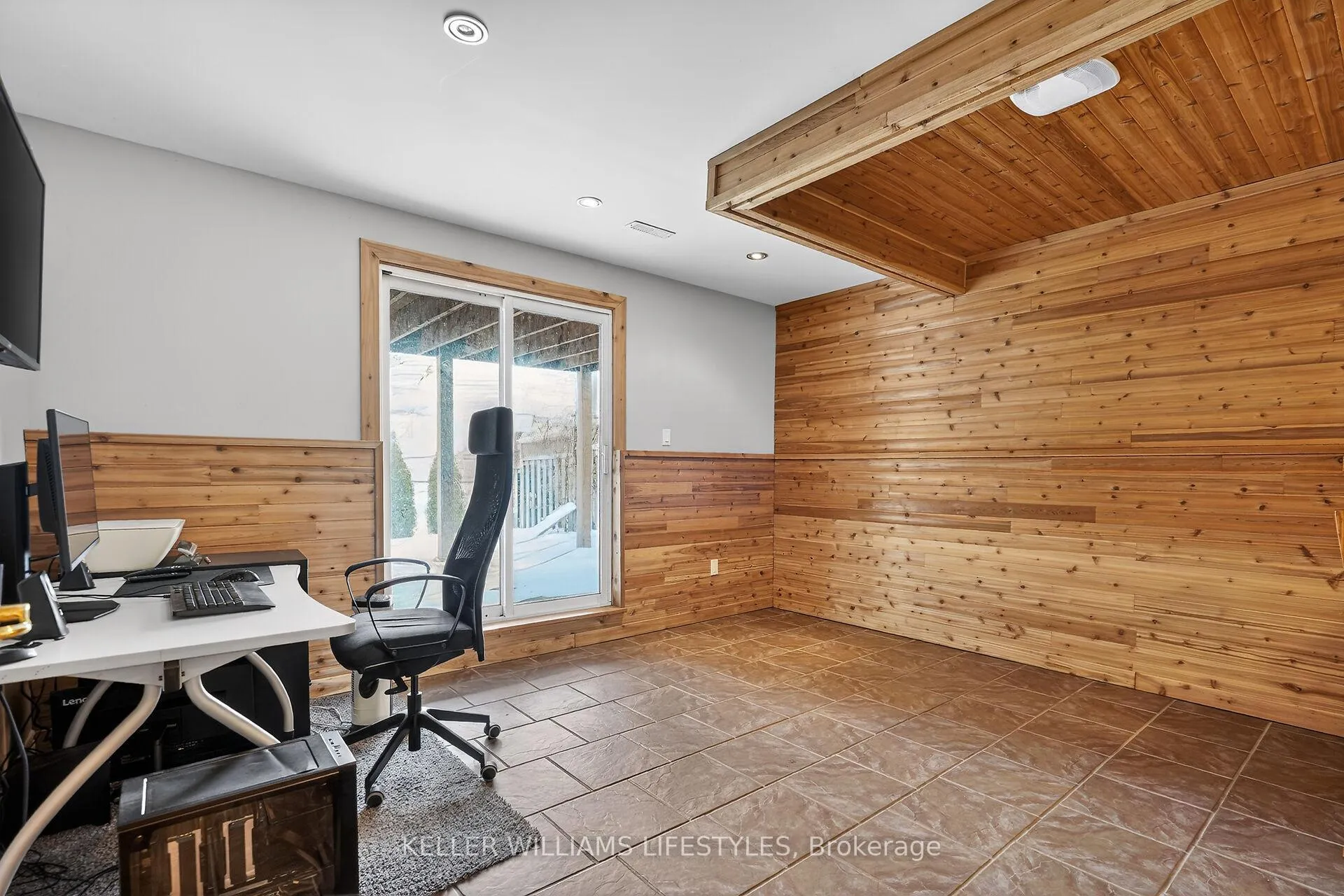 Photo 29 of 65 Axford Parkway, St. Thomas — HOMEH