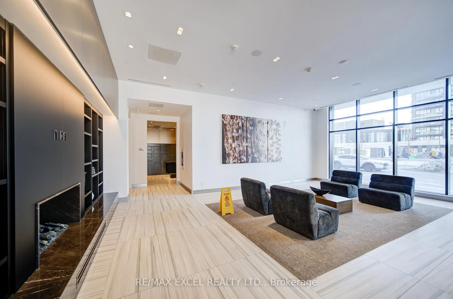 Photo 4 of Unit 1001, 38 Water Walk Drive, Markham, Unionville — HOMEH