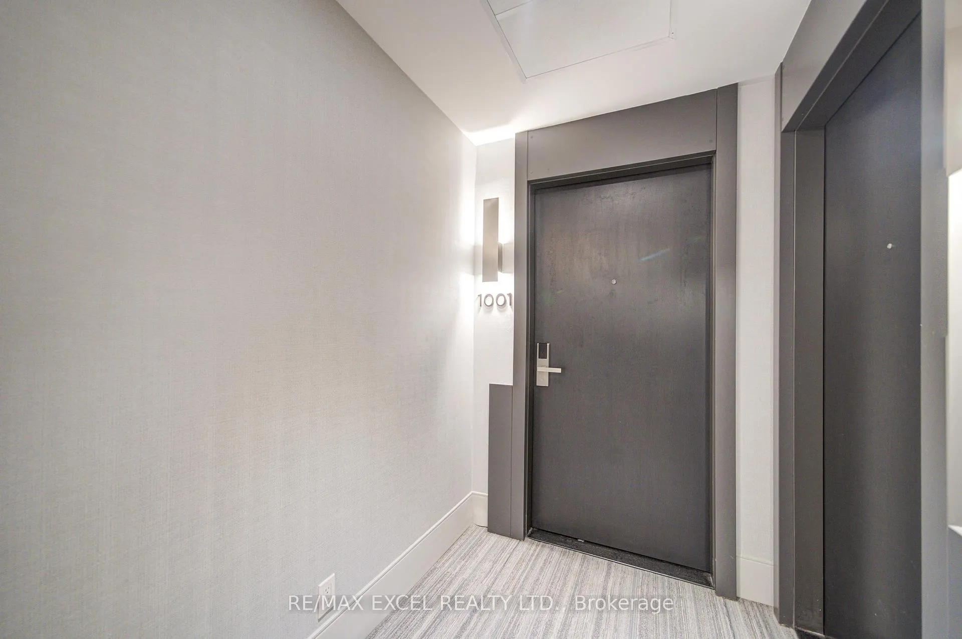 Photo 6 of Unit 1001, 38 Water Walk Drive, Markham, Unionville — HOMEH