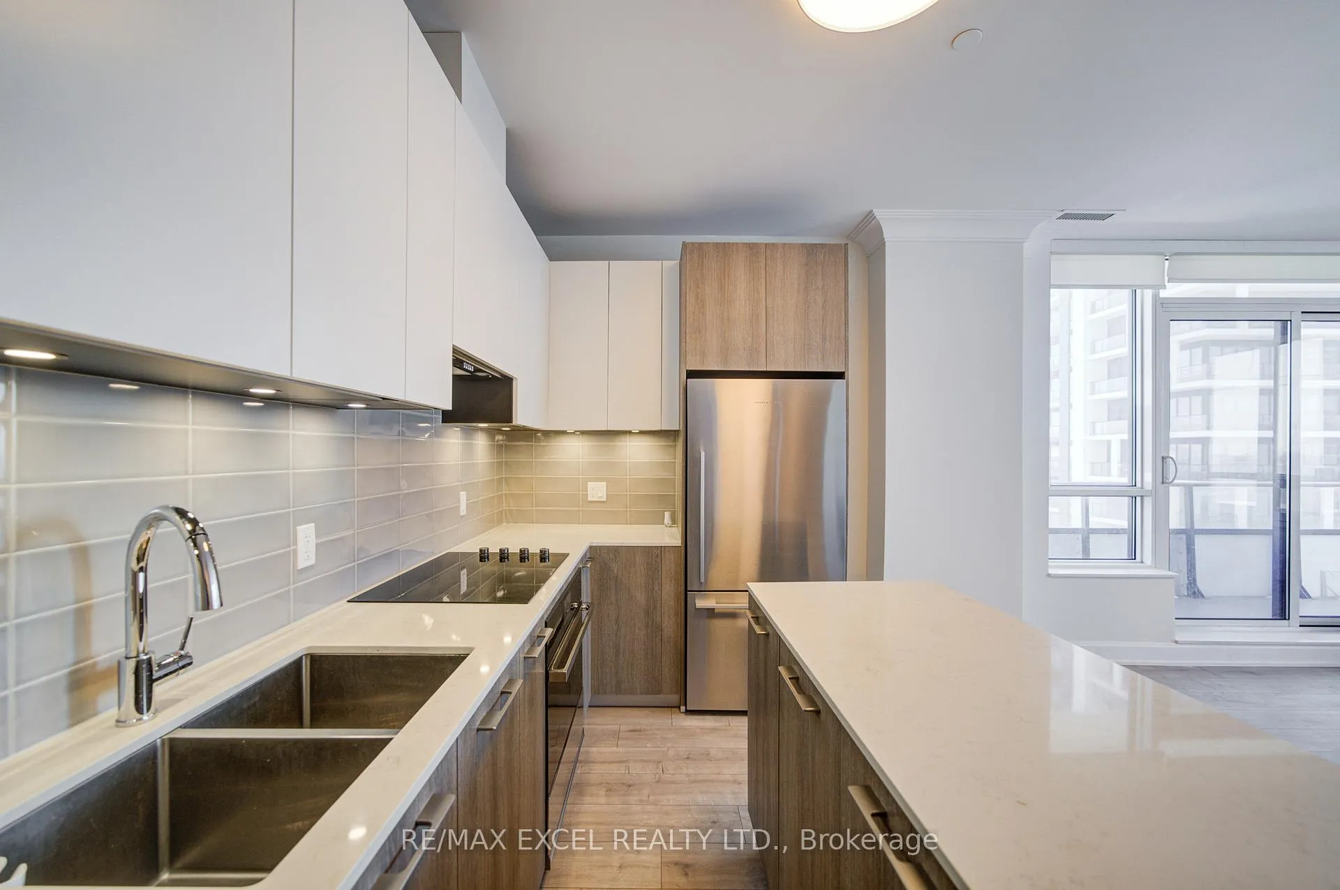 Photo 17 of Unit 1001, 38 Water Walk Drive, Markham, Unionville — HOMEH