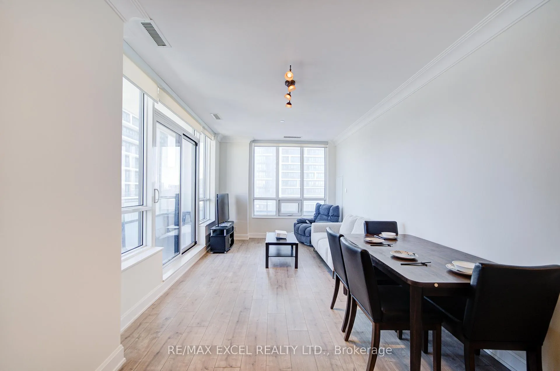 Photo 22 of Unit 1001, 38 Water Walk Drive, Markham, Unionville — HOMEH