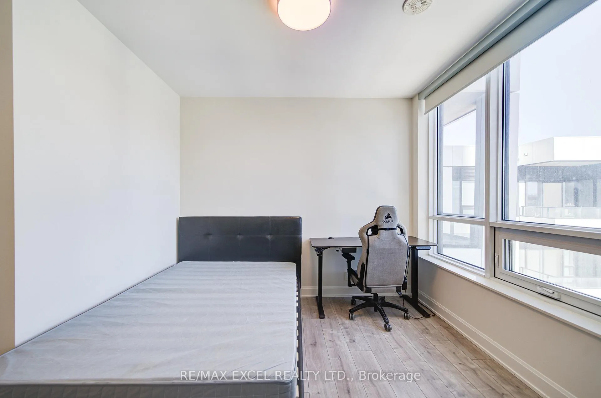 Photo 33 of Unit 1001, 38 Water Walk Drive, Markham, Unionville — HOMEH