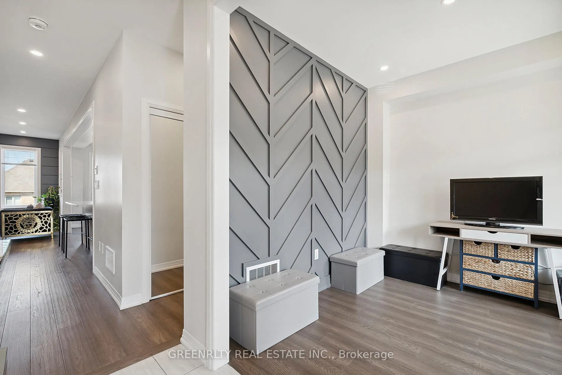 Photo 4 of 28 Casserley Crescent, New Tecumseth, Tottenham — HOMEH