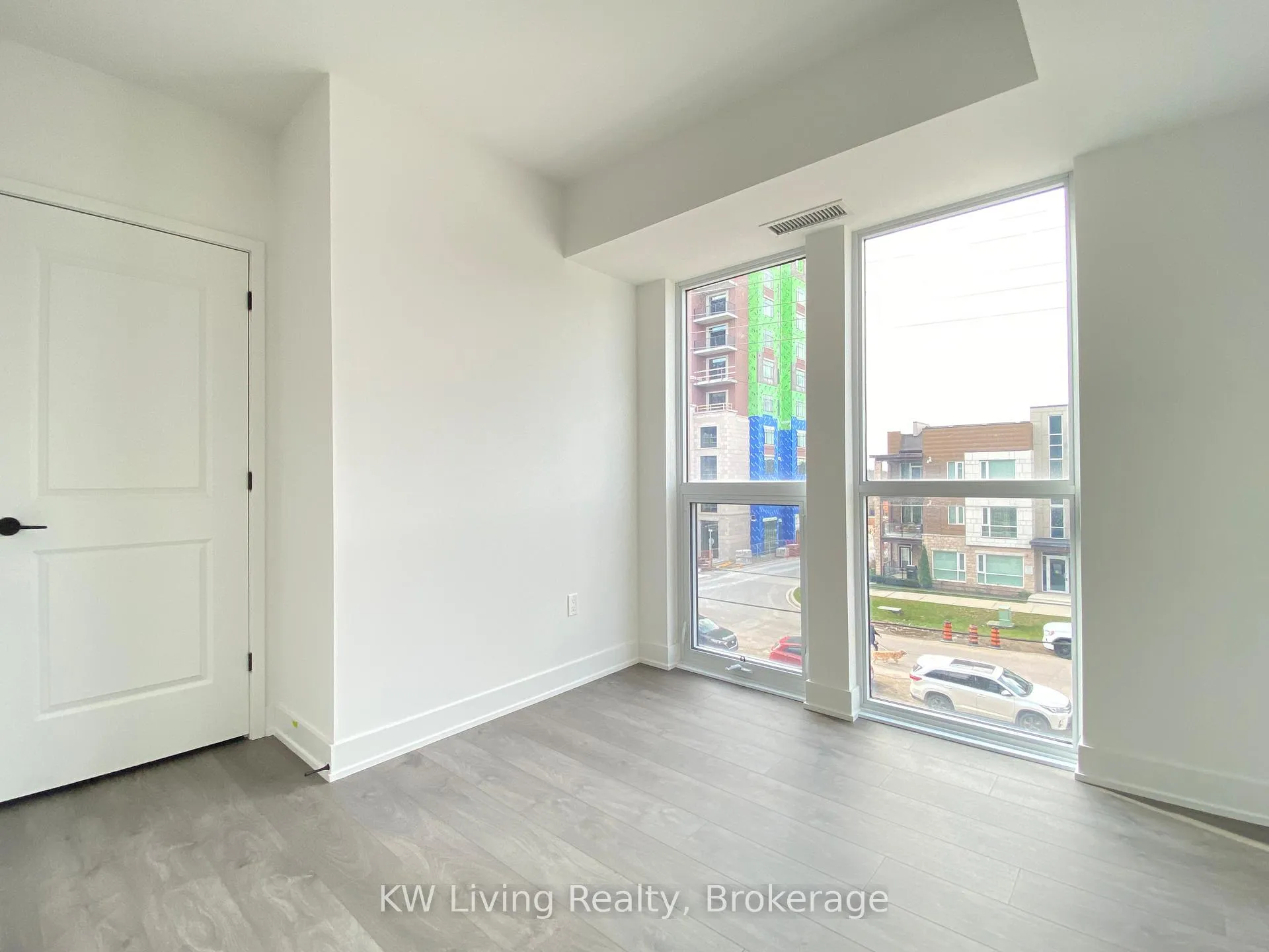 Photo 10 of Unit 308, 2343 Khalsa Gate, Oakville, Westmount — HOMEH