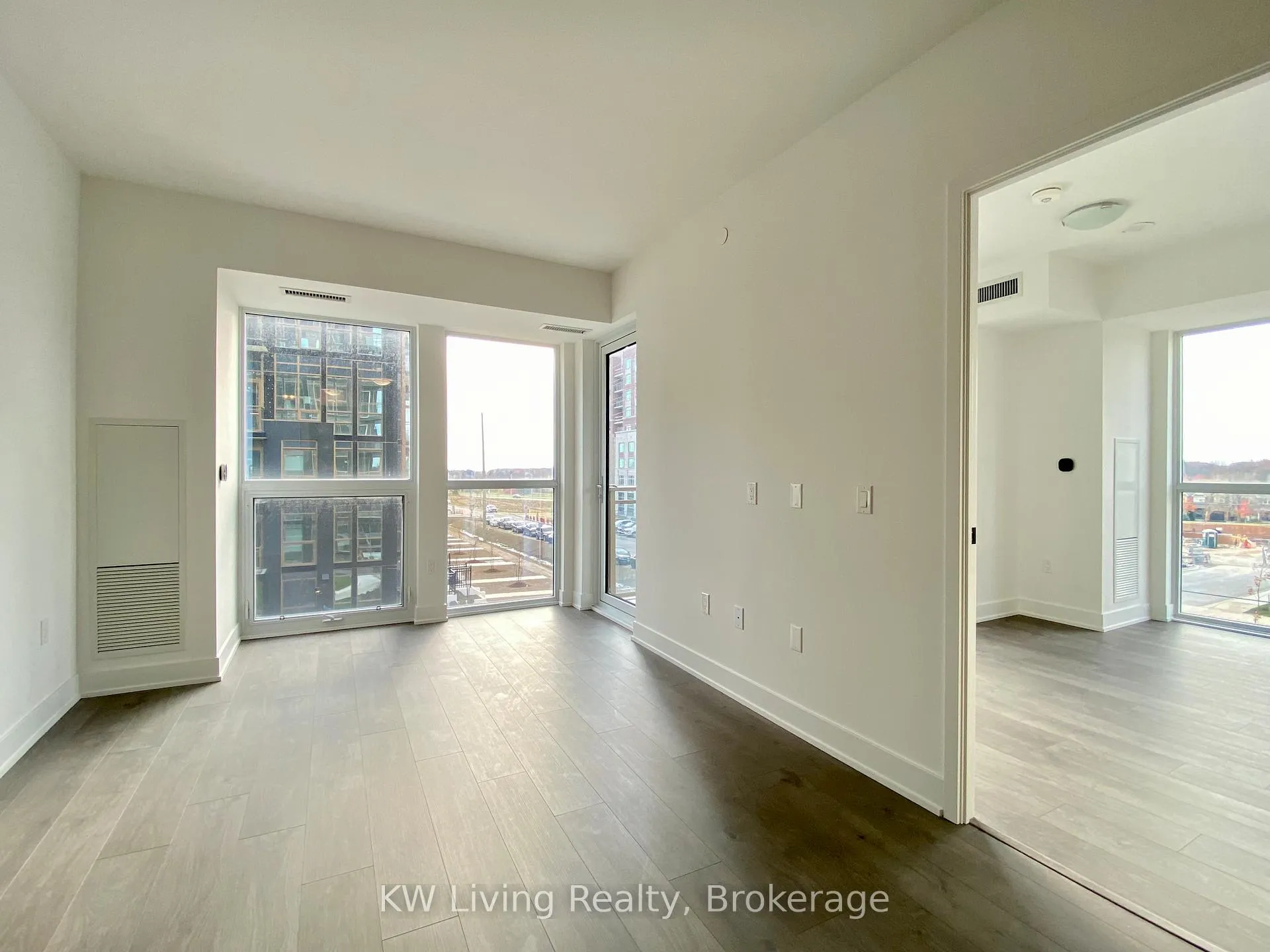 Photo 12 of Unit 308, 2343 Khalsa Gate, Oakville, Westmount — HOMEH