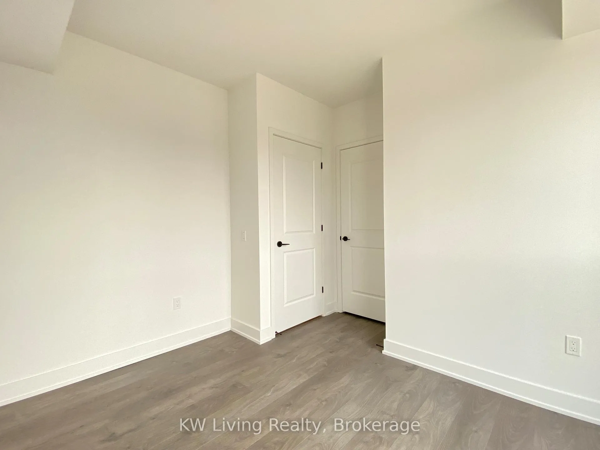 Photo 18 of Unit 308, 2343 Khalsa Gate, Oakville, Westmount — HOMEH
