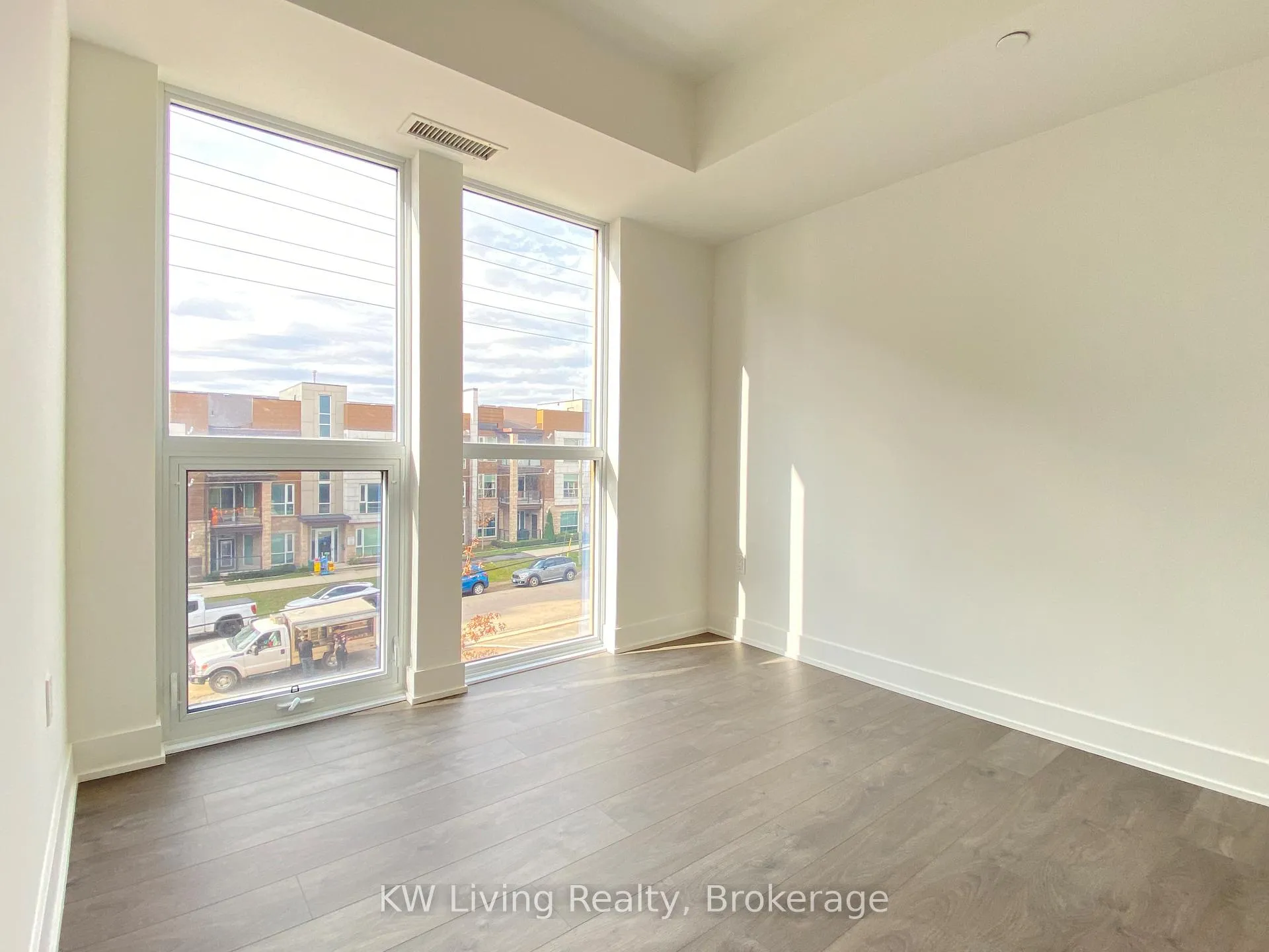 Photo 29 of Unit 308, 2343 Khalsa Gate, Oakville, Westmount — HOMEH