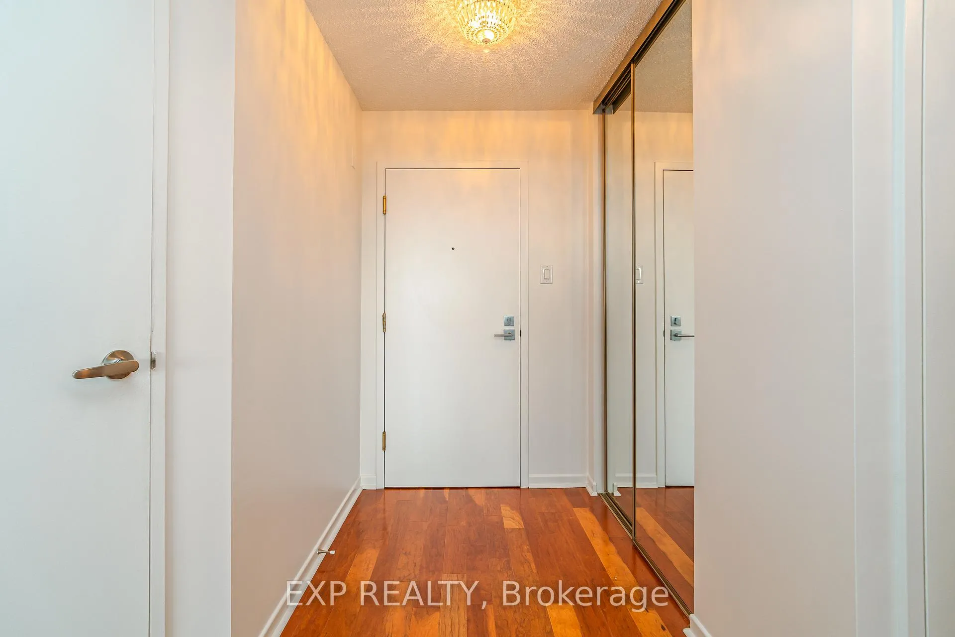 Photo 2 of Unit 2305, 1500 Riverside Drive, Ottawa, Riverview Park — HOMEH