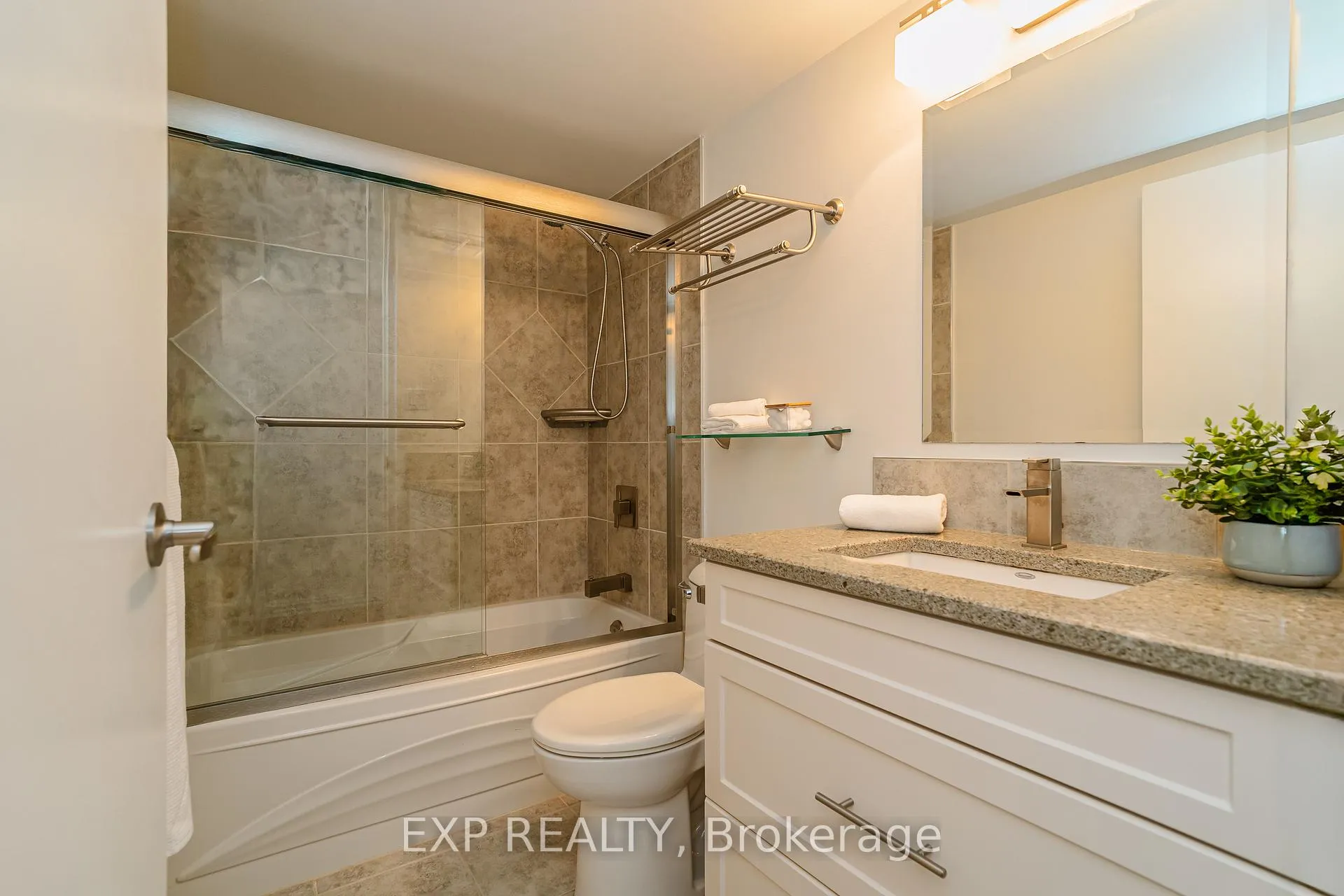 Photo 21 of Unit 2305, 1500 Riverside Drive, Ottawa, Riverview Park — HOMEH