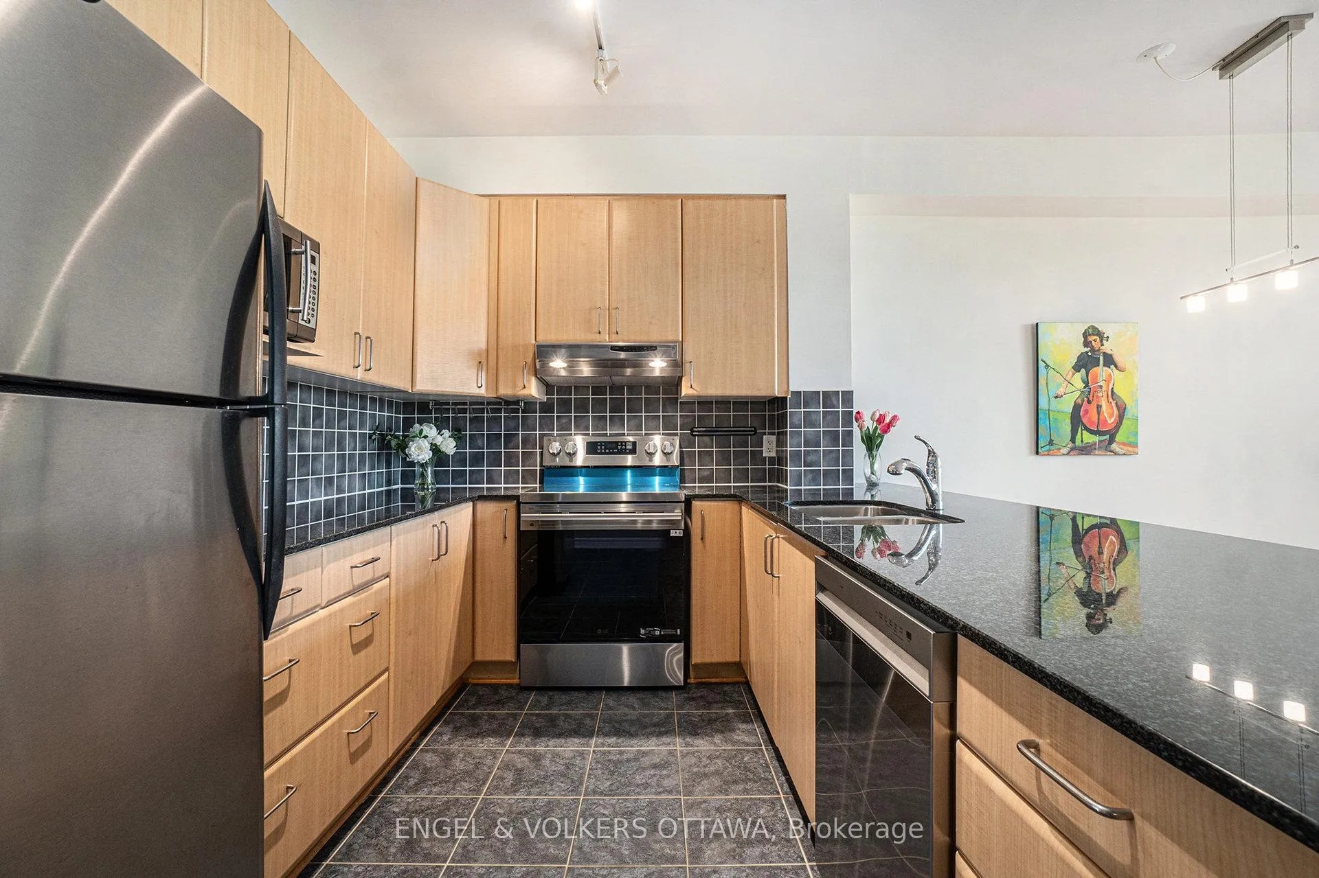 Photo 8 of Unit 313, 205 Bolton Street, Ottawa, Lower Town/Byward Market — HOMEH