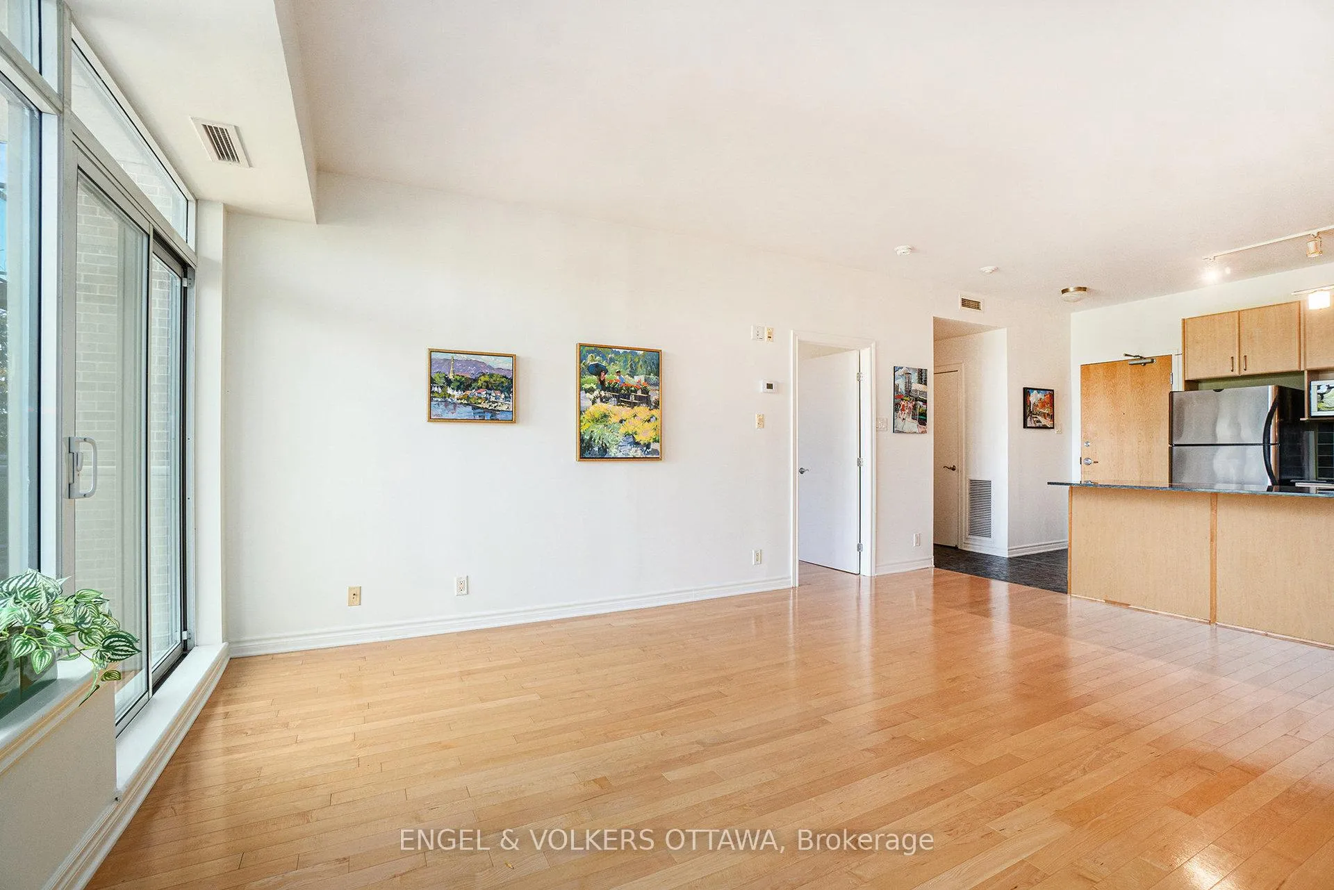 Photo 11 of Unit 313, 205 Bolton Street, Ottawa, Lower Town/Byward Market — HOMEH