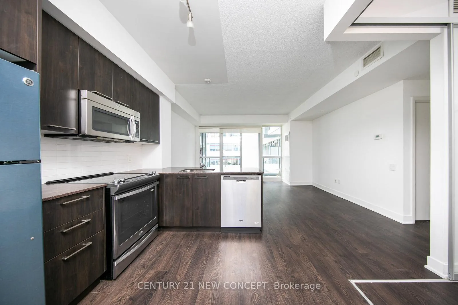 Photo 7 of Unit 509, 30 Roehampton Avenue, Toronto, Mount Pleasant West — HOMEH