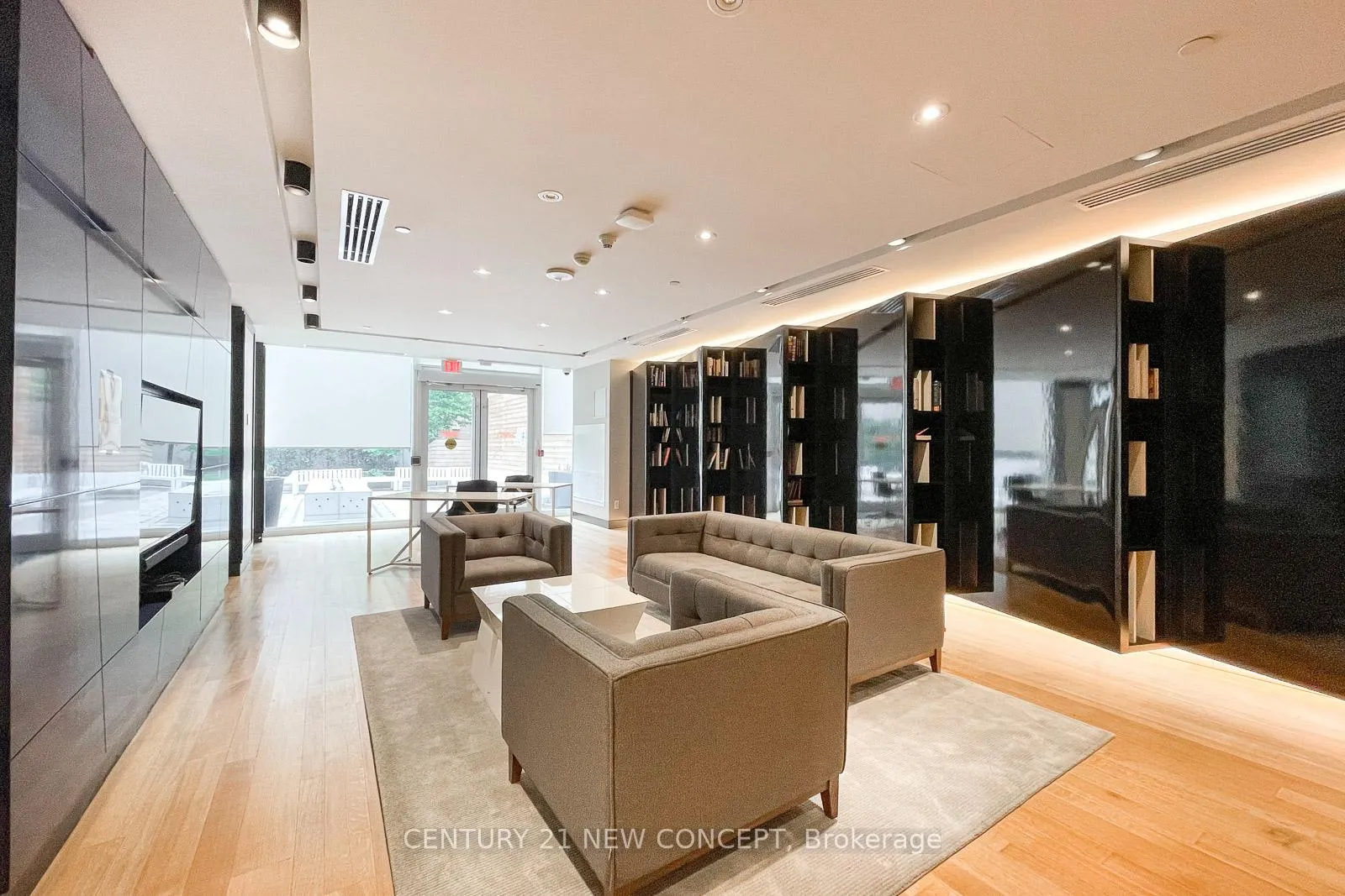 Photo 29 of Unit 509, 30 Roehampton Avenue, Toronto, Mount Pleasant West — HOMEH
