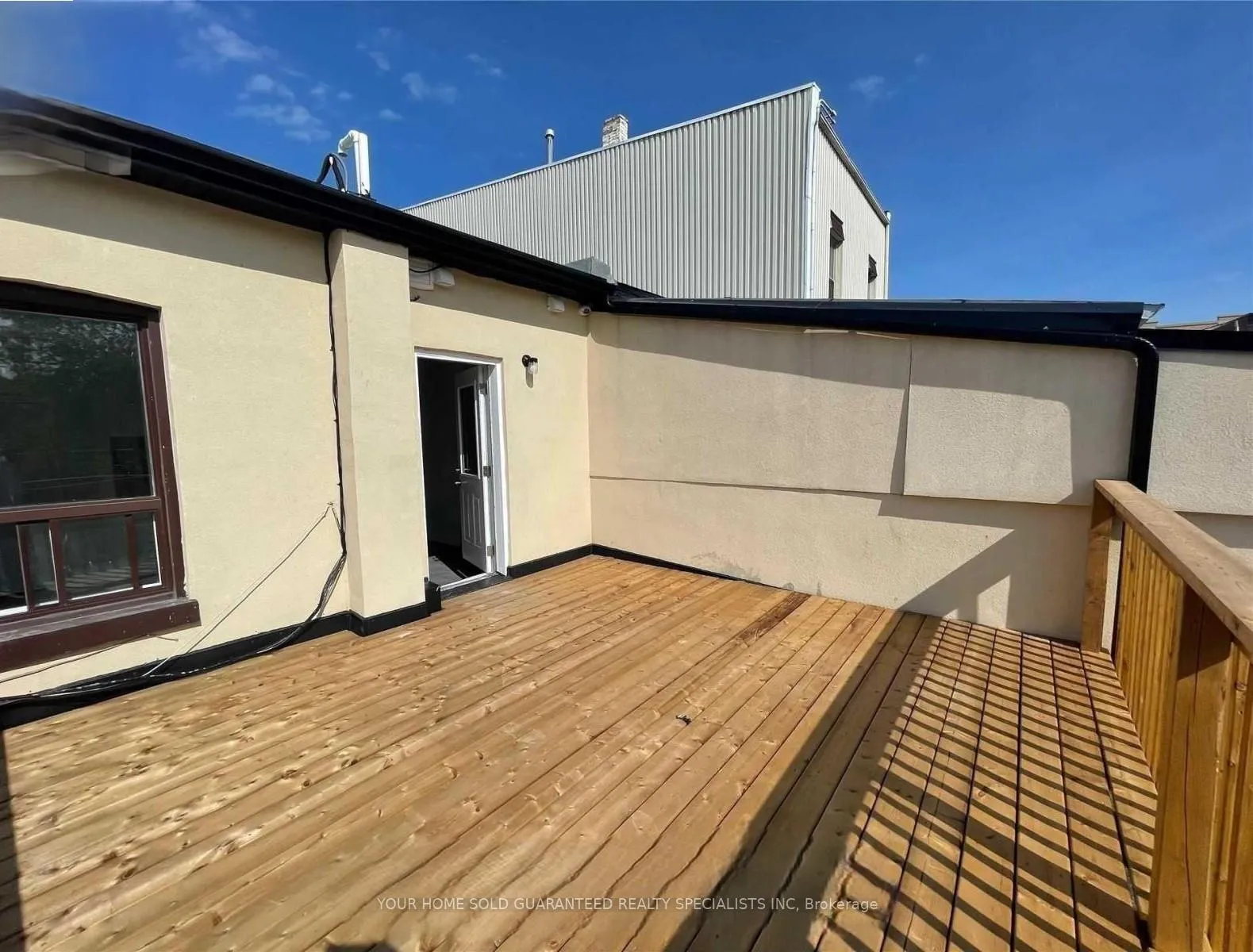 Photo 6 of Unit 2, 15229 Yonge Street, Aurora, Aurora Village — HOMEH