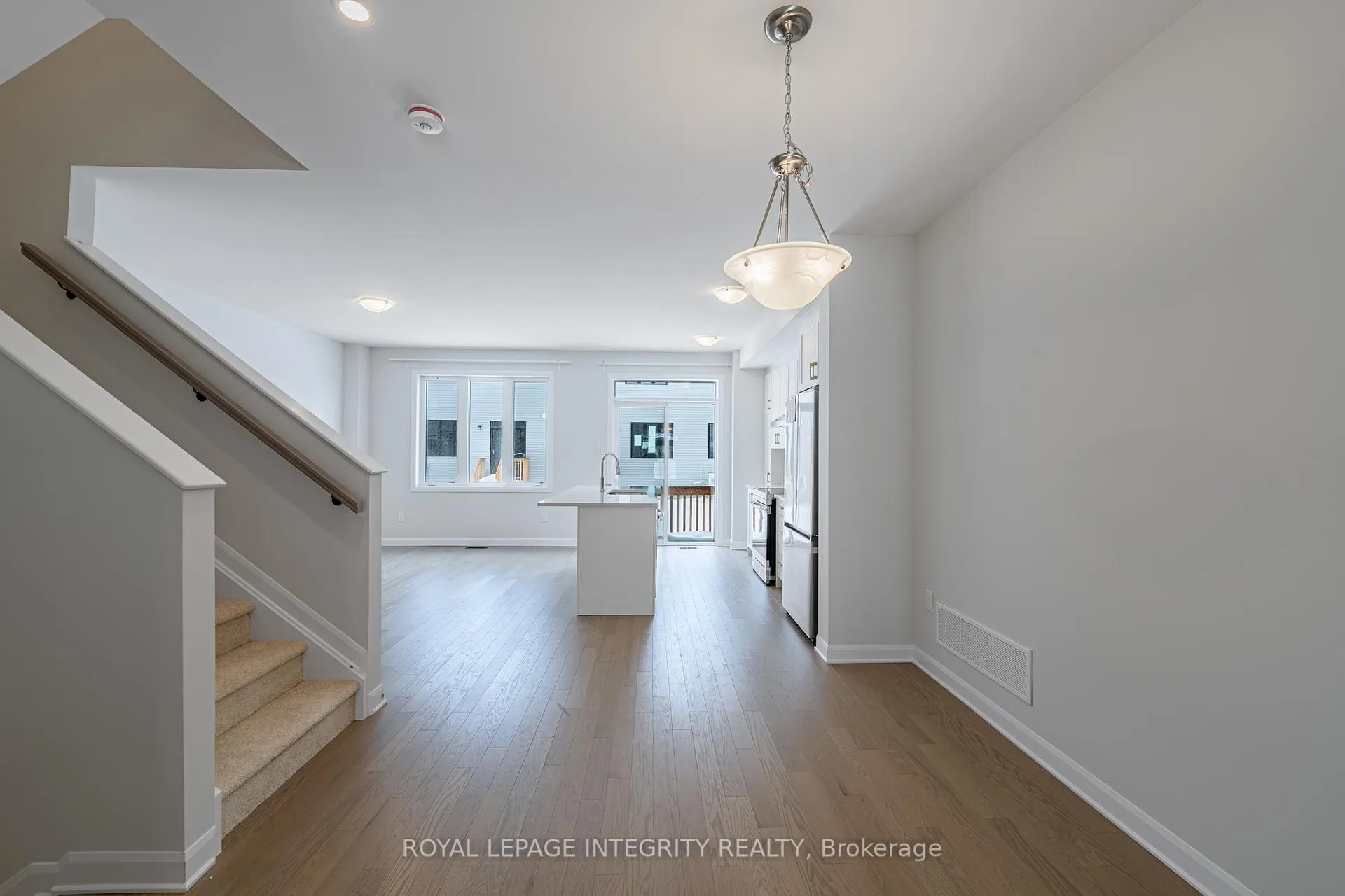 Photo 6 of 504 Ingenuity Row, Ottawa, Kanata - Morgan's Grant/South March — HOMEH