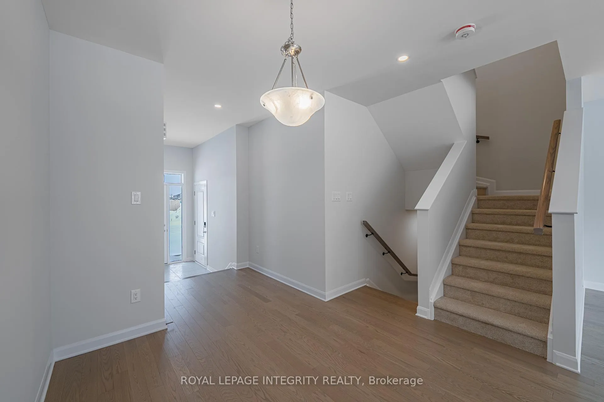 Photo 11 of 504 Ingenuity Row, Ottawa, Kanata - Morgan's Grant/South March — HOMEH