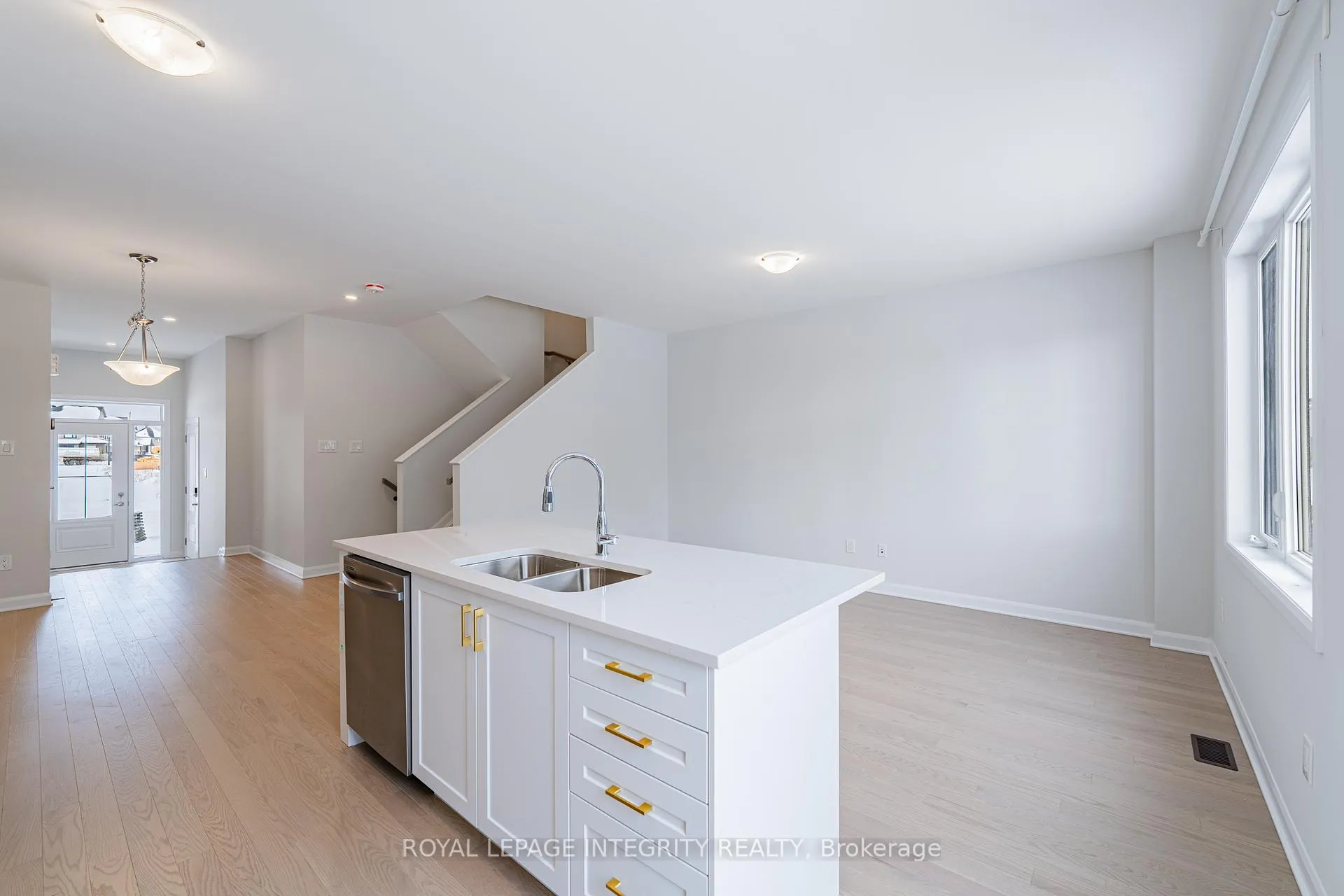 Photo 18 of 504 Ingenuity Row, Ottawa, Kanata - Morgan's Grant/South March — HOMEH