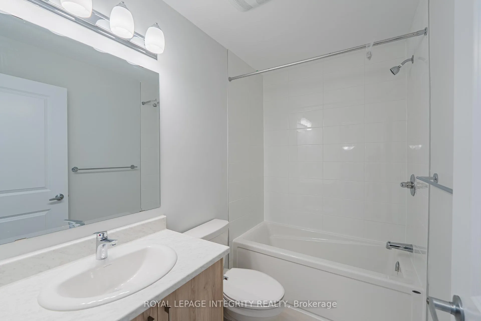 Photo 27 of 504 Ingenuity Row, Ottawa, Kanata - Morgan's Grant/South March — HOMEH