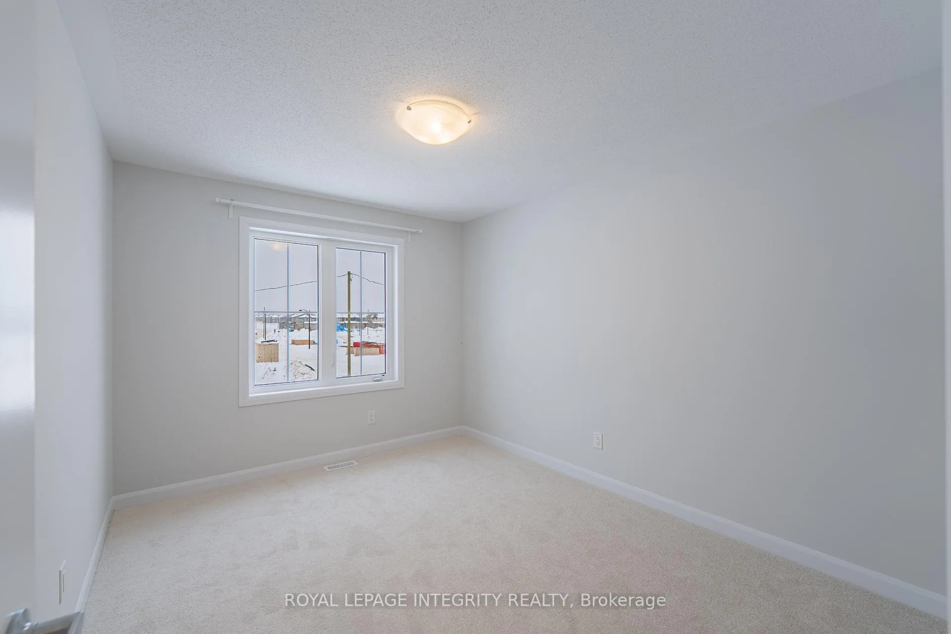Photo 28 of 504 Ingenuity Row, Ottawa, Kanata - Morgan's Grant/South March — HOMEH