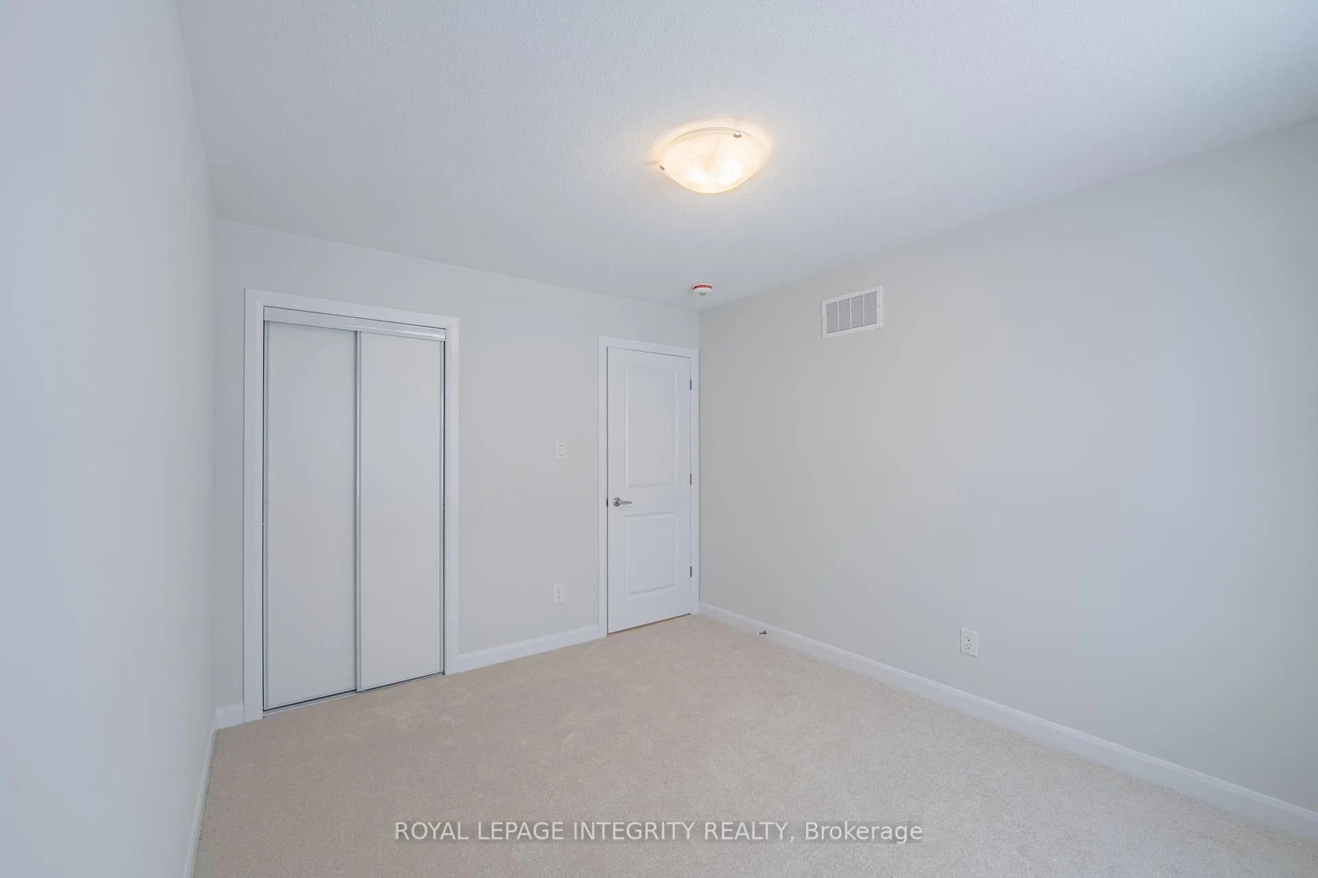 Photo 30 of 504 Ingenuity Row, Ottawa, Kanata - Morgan's Grant/South March — HOMEH
