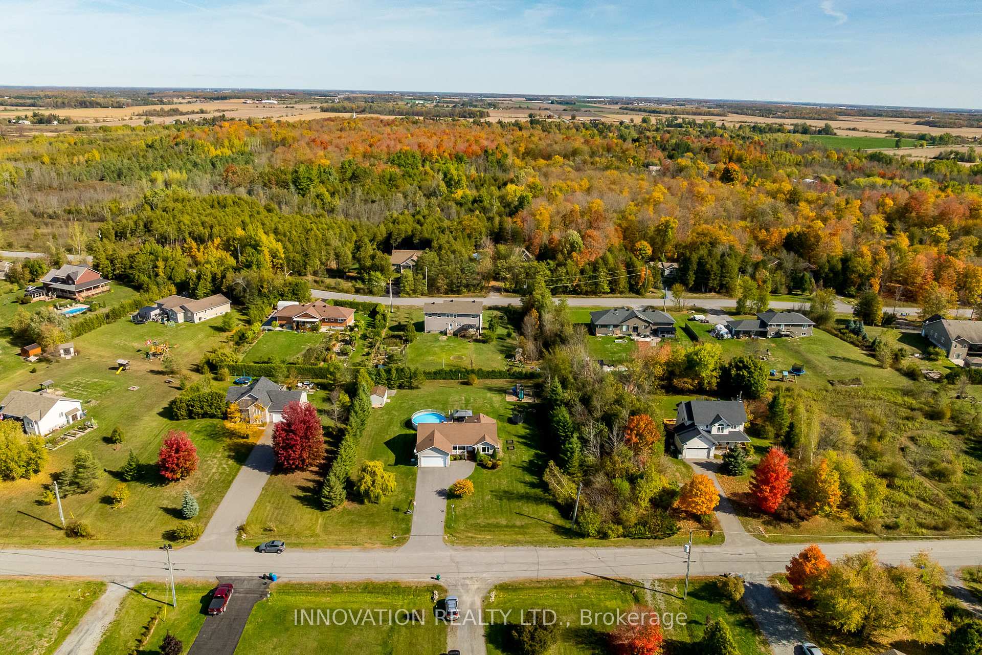 Photo 2 of 4105 Calbrent Way, Ottawa, Vernon — HOMEH