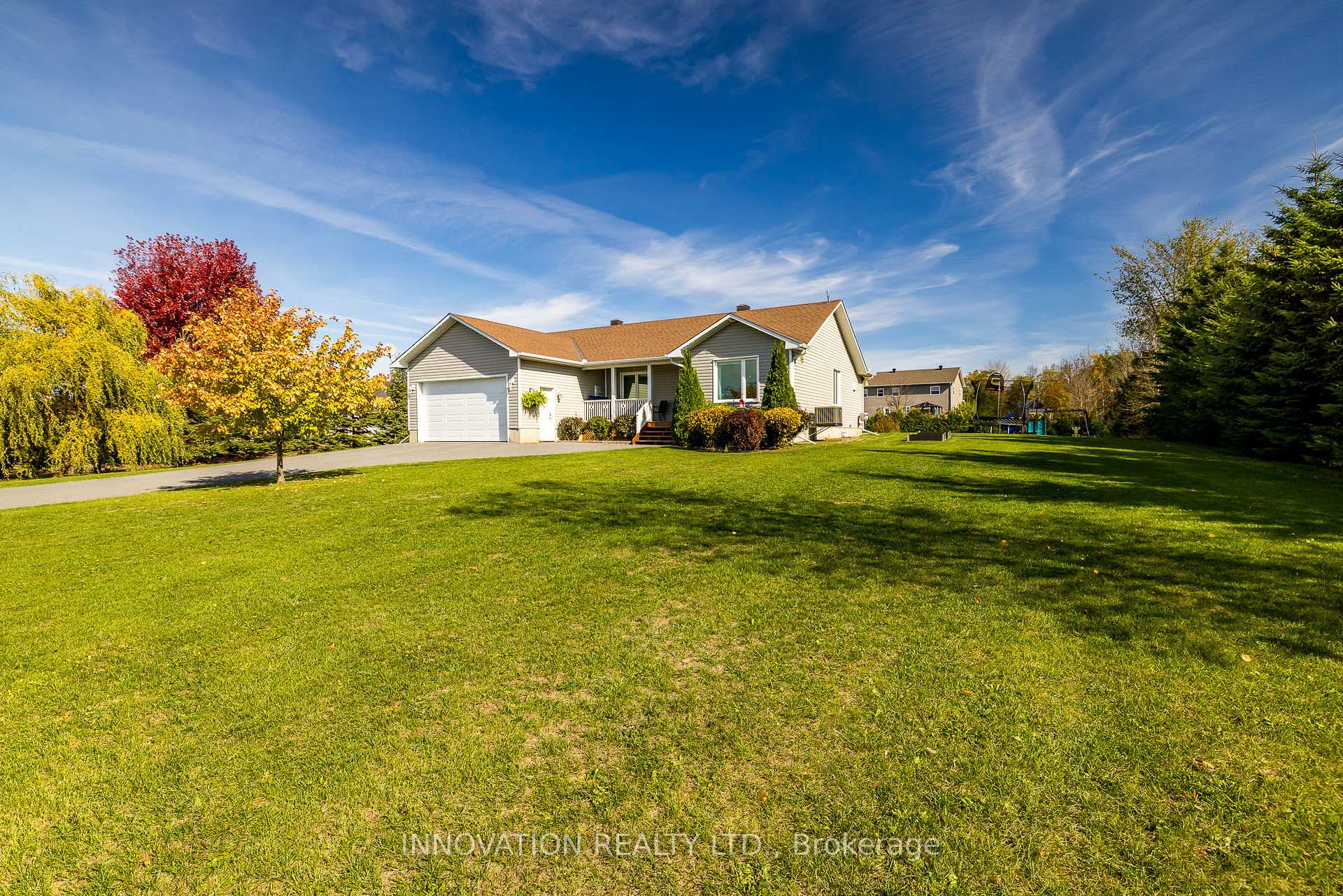 Photo 4 of 4105 Calbrent Way, Ottawa, Vernon — HOMEH
