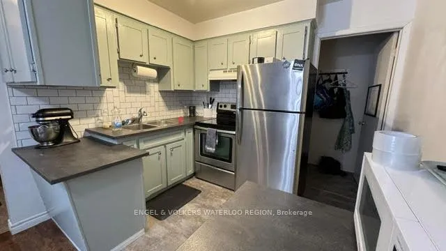 Photo 3 of Unit 36, 423 Westwood Drive, Waterloo — HOMEH
