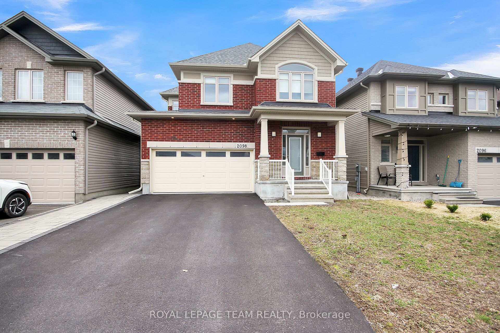 Front of 2098 Helene-Campbell Drive