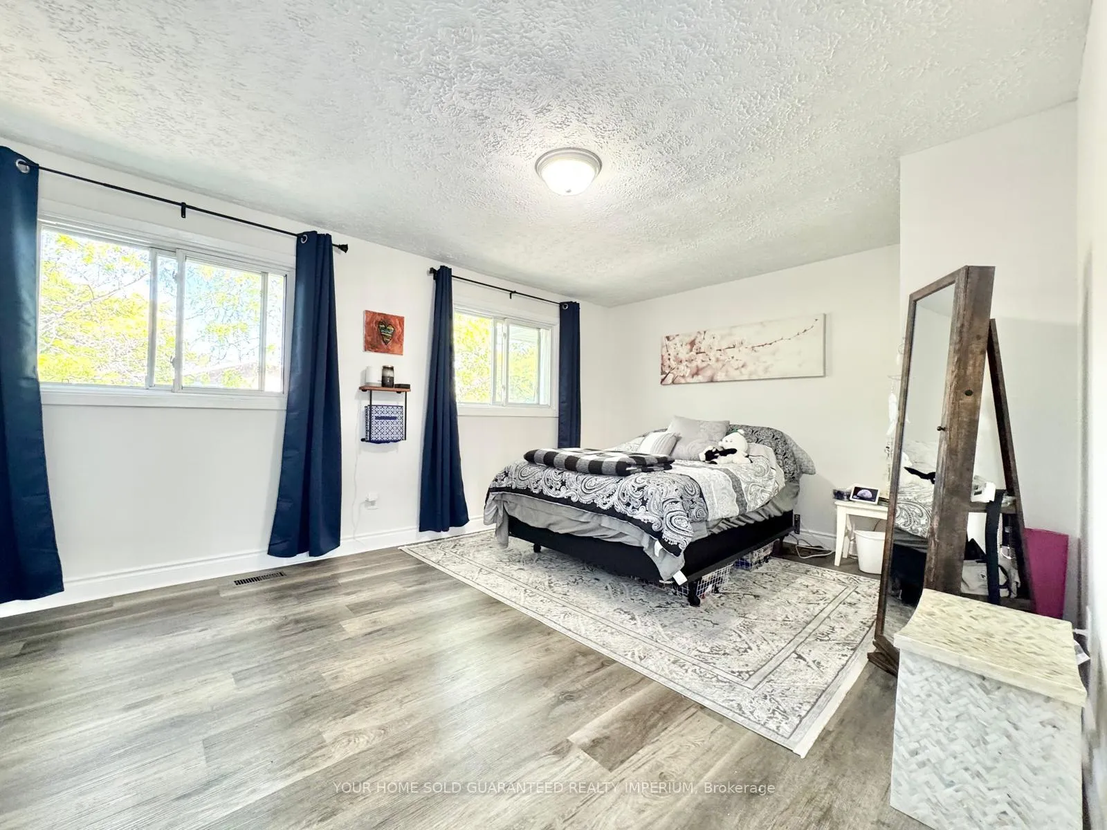 Photo 10 of Unit 36, 185 Denistoun Street, Welland, Broadway — HOMEH