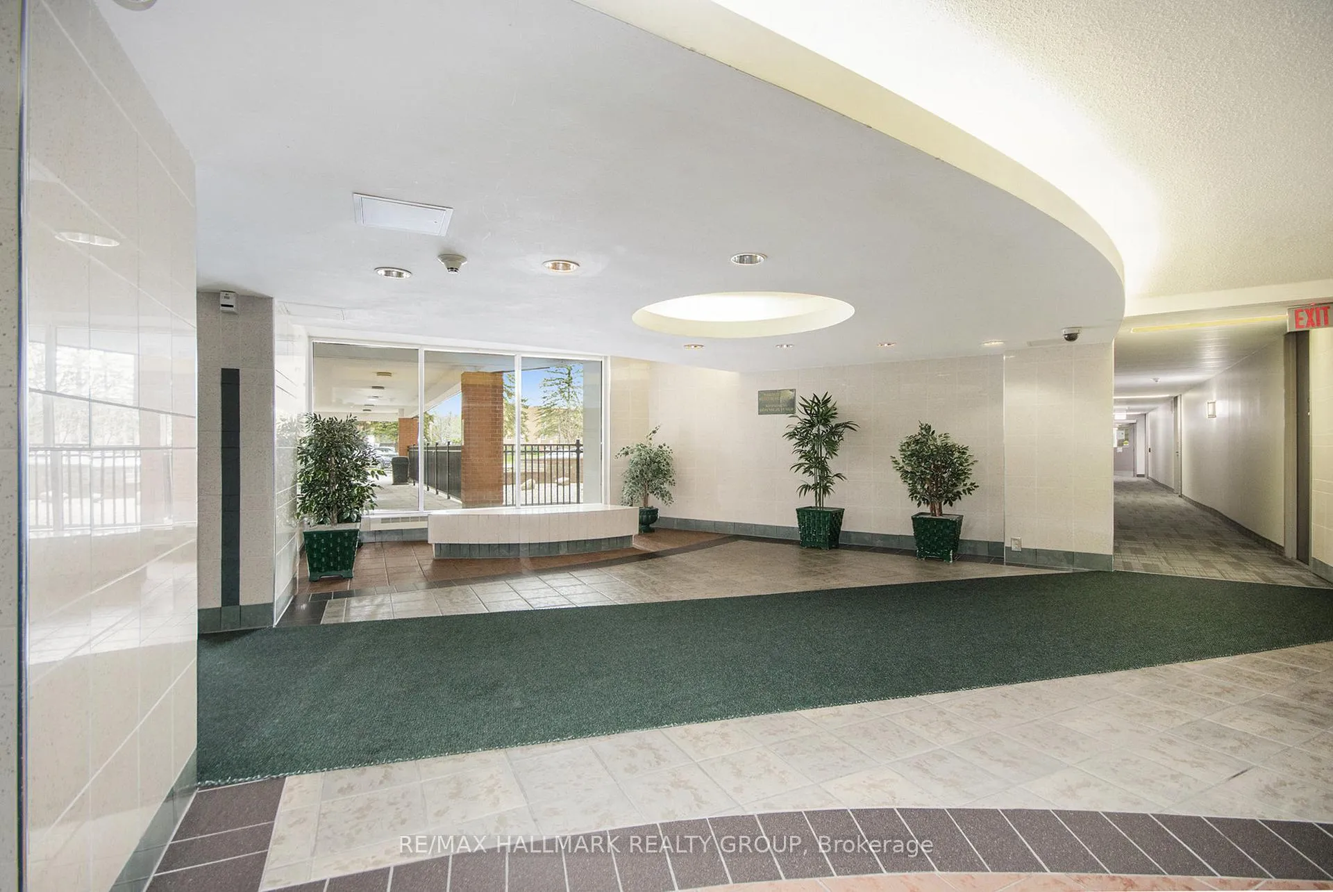 Photo 2 of Unit 1508, 2000 Jasmine Crescent, Ottawa, Beacon Hill South — HOMEH