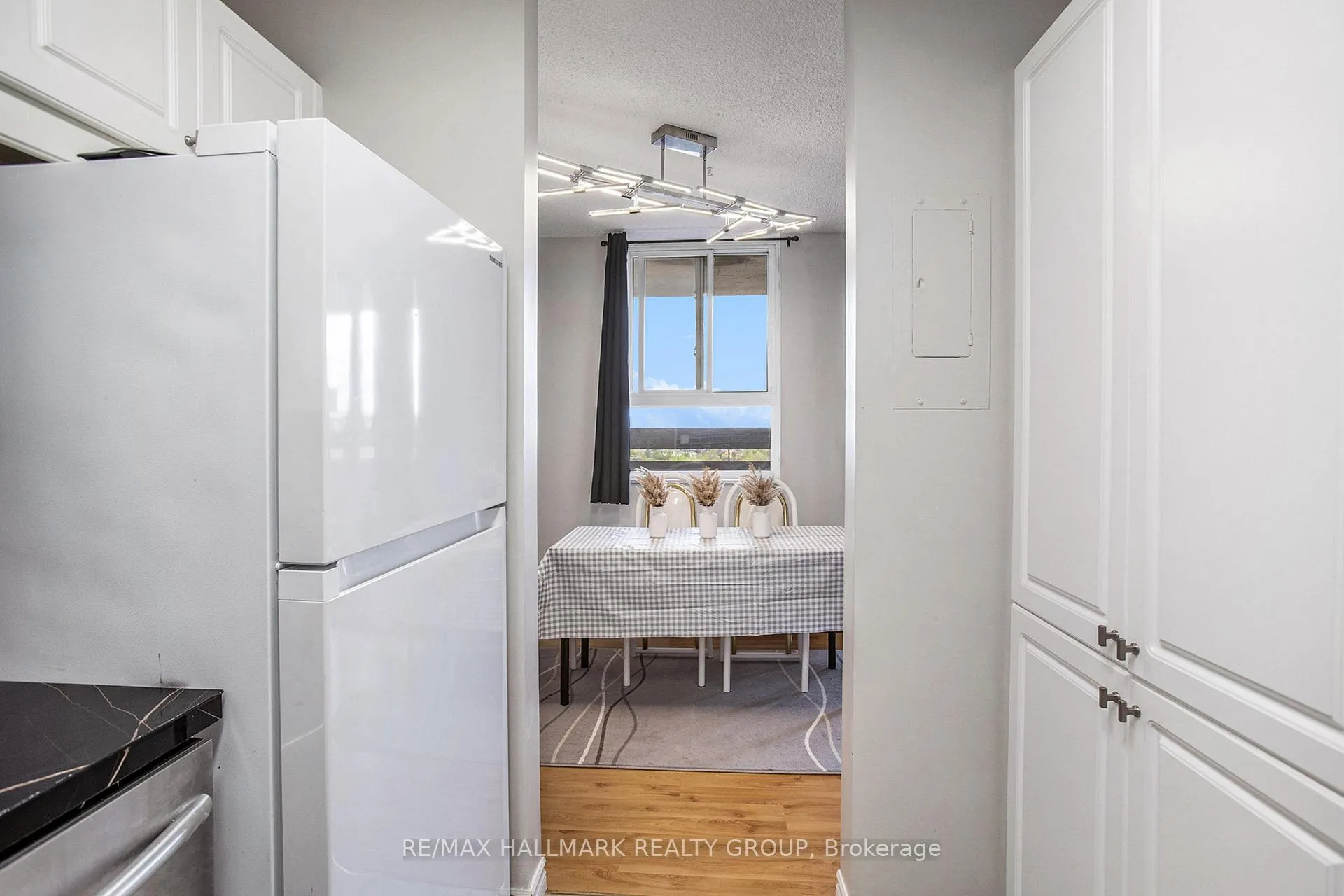 Photo 10 of Unit 1508, 2000 Jasmine Crescent, Ottawa, Beacon Hill South — HOMEH