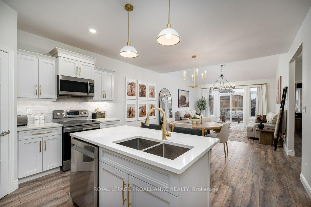 Photo 2 of 13 Virginia Crescent, Belleville, Thurlow Ward — HOMEH