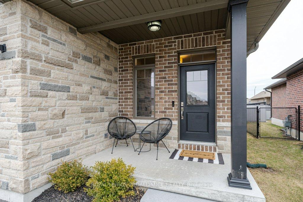 Photo 7 of 13 Virginia Crescent, Belleville, Thurlow Ward — HOMEH