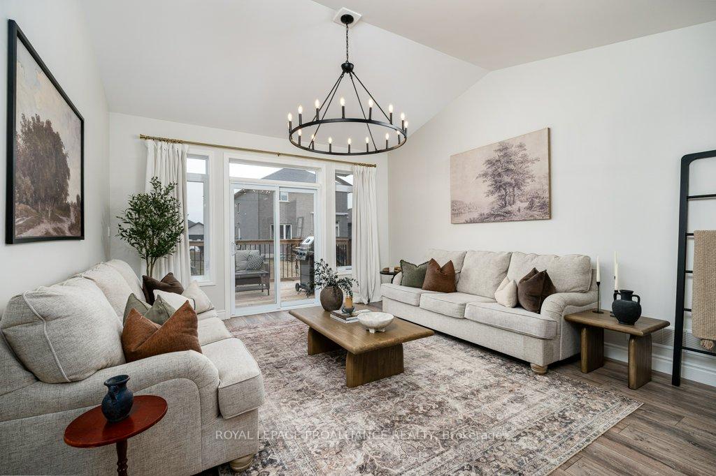Photo 12 of 13 Virginia Crescent, Belleville, Thurlow Ward — HOMEH