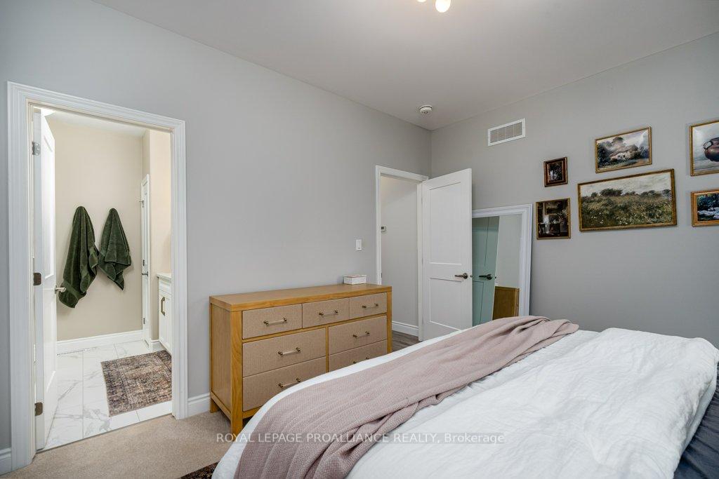Photo 18 of 13 Virginia Crescent, Belleville, Thurlow Ward — HOMEH