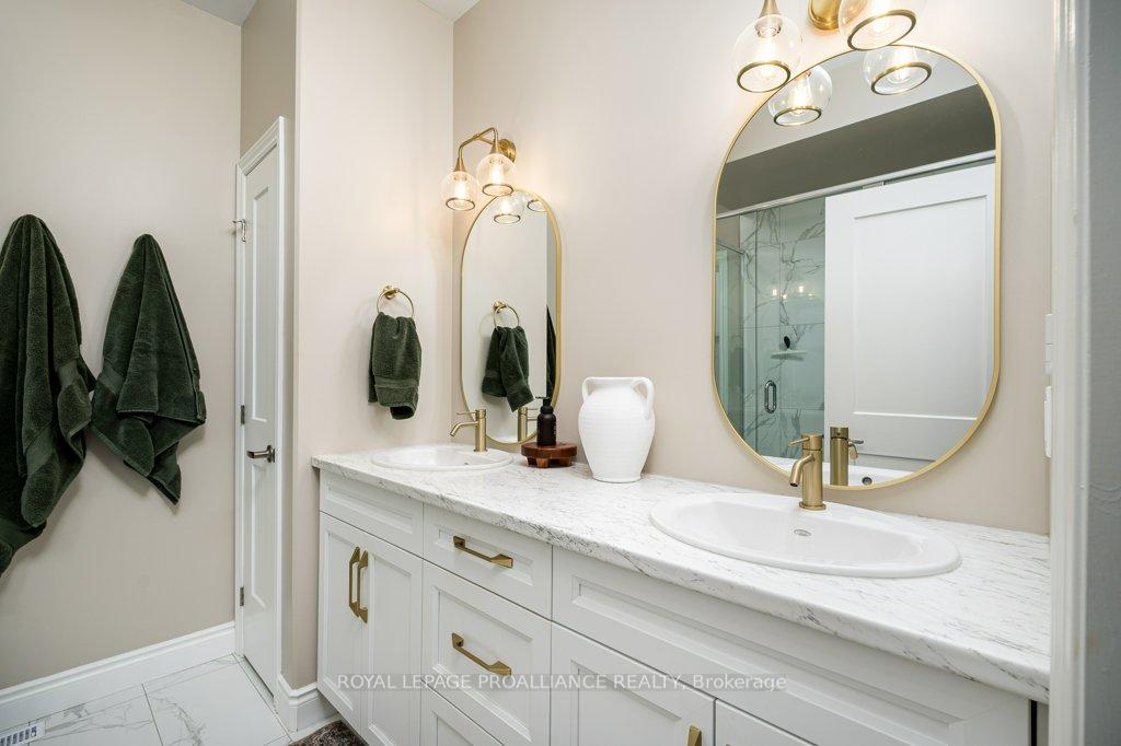 Photo 19 of 13 Virginia Crescent, Belleville, Thurlow Ward — HOMEH