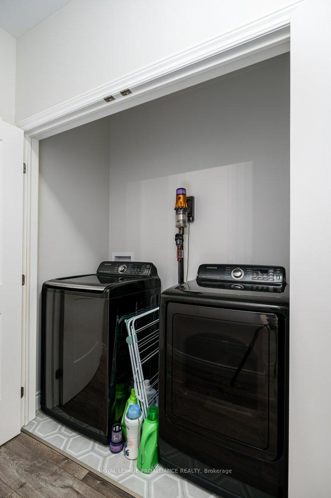 Photo 21 of 13 Virginia Crescent, Belleville, Thurlow Ward — HOMEH