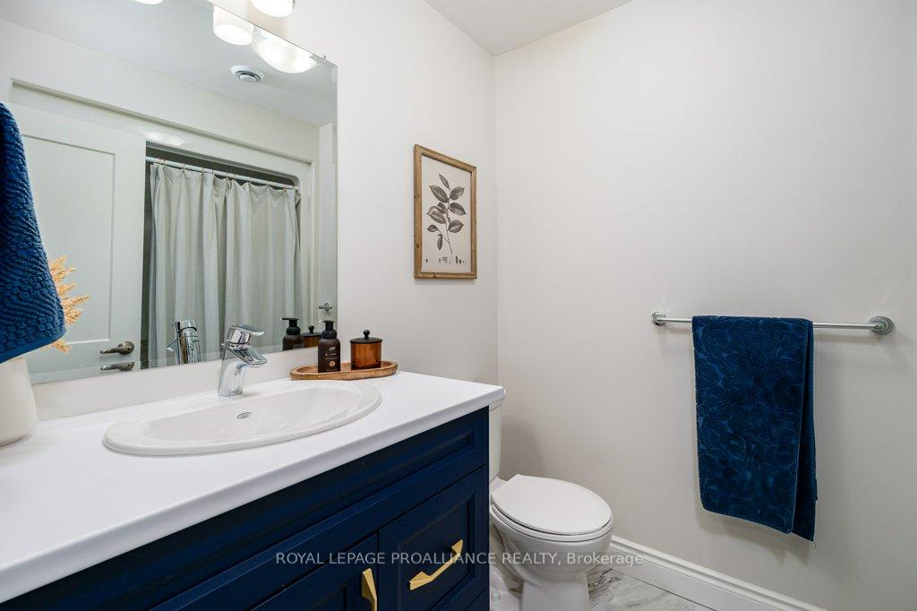 Photo 27 of 13 Virginia Crescent, Belleville, Thurlow Ward — HOMEH
