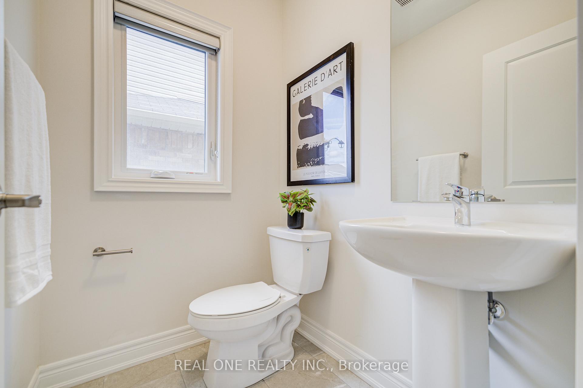 Photo 18 of 18 Terrell Avenue, Georgina, Keswick South — HOMEH