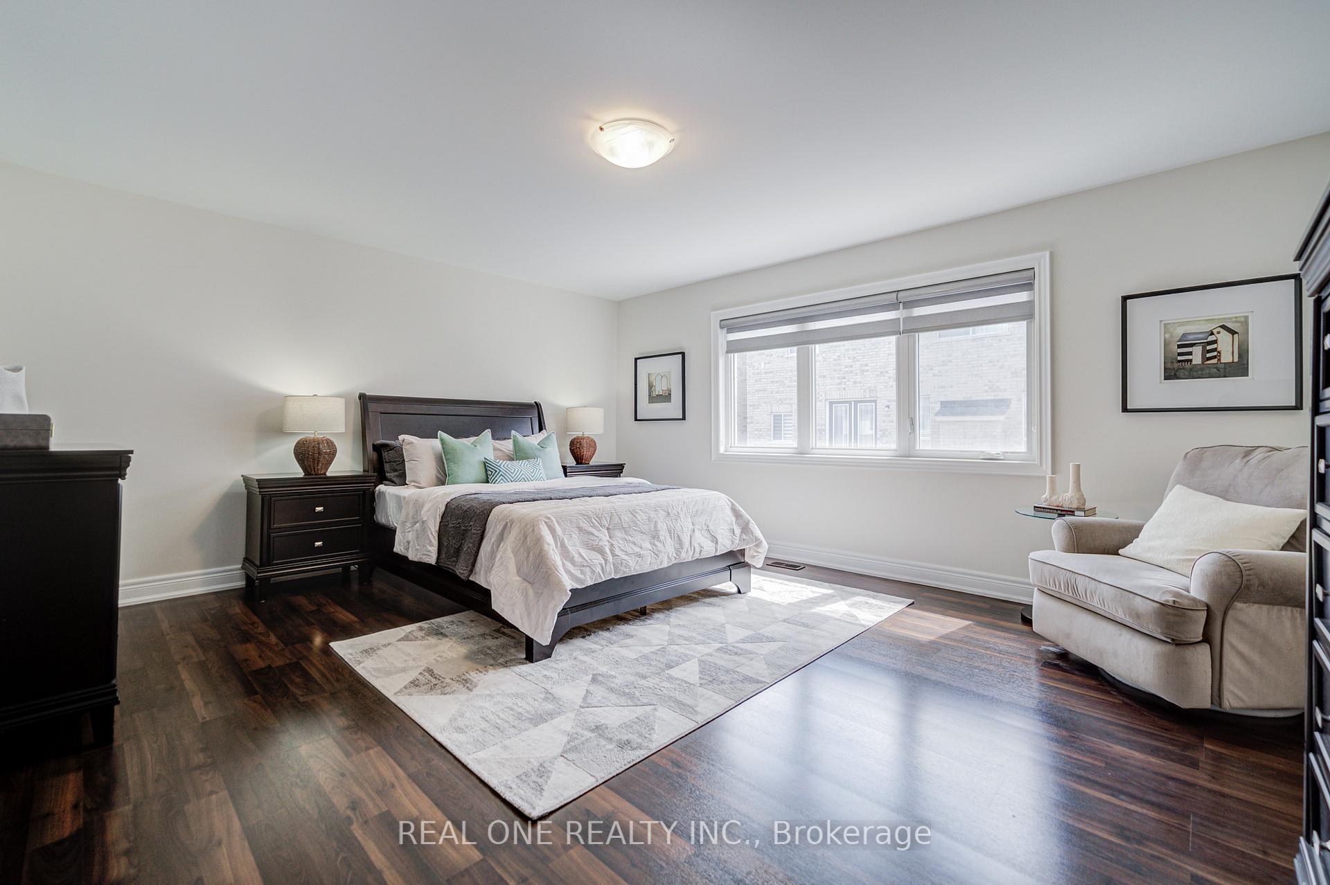 Photo 23 of 18 Terrell Avenue, Georgina, Keswick South — HOMEH