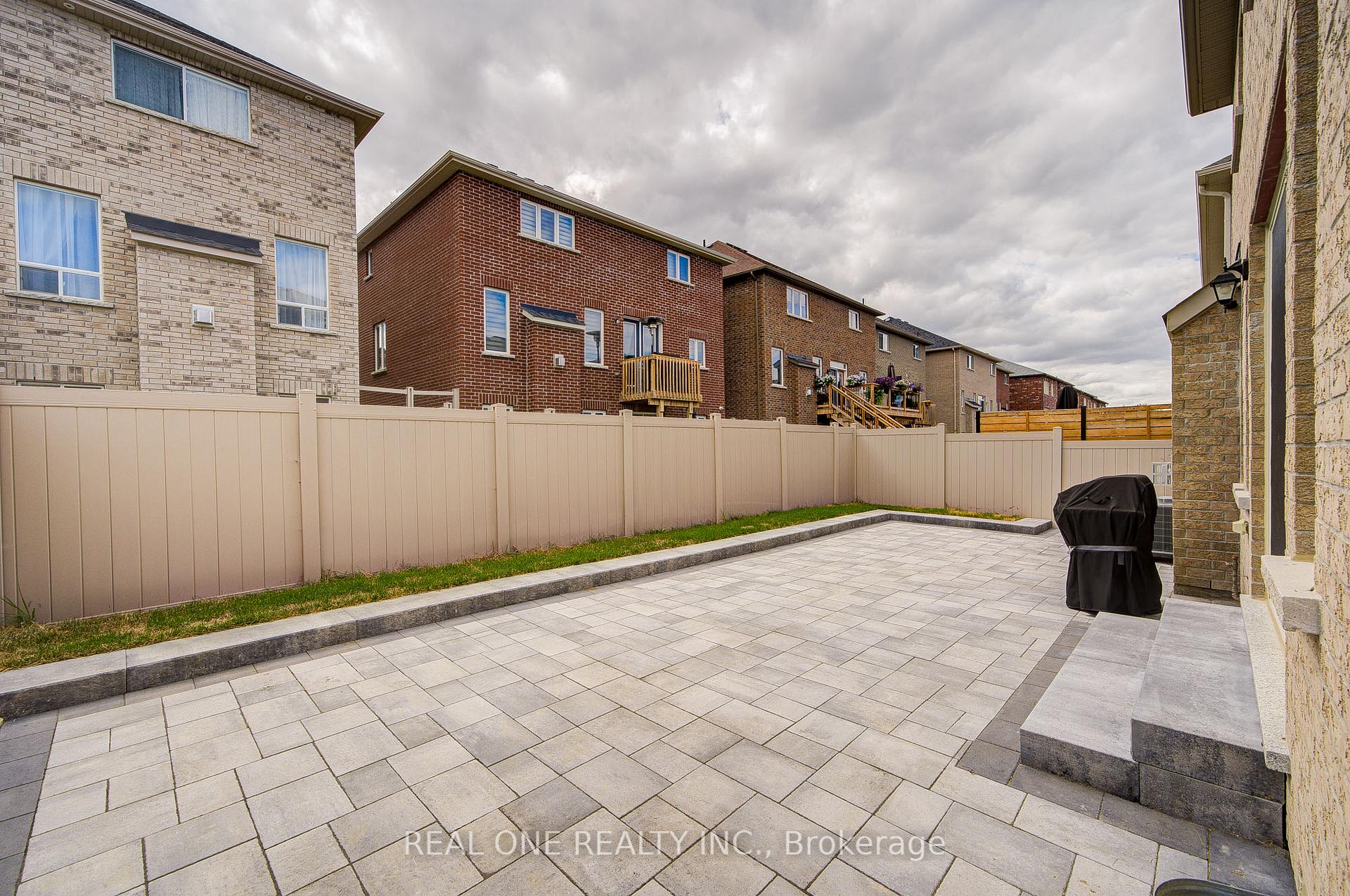 Photo 39 of 18 Terrell Avenue, Georgina, Keswick South — HOMEH