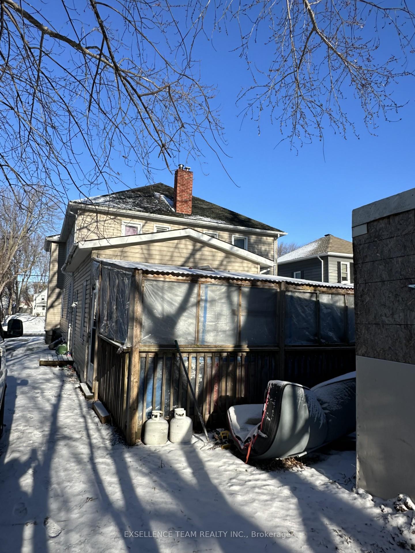 Photo 4 of Unit 226 1/2, 226-226 1/2 Fourth Street, Cornwall — HOMEH